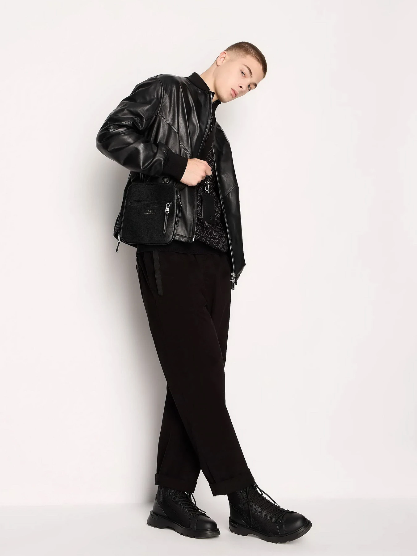 Худи и свитшоты Armani Exchange модель 6RZM1K-ZMQ7Z-8274 Худи и свитшоты Armani Exchange модель 6RZM1K-ZMQ7Z-8274 Фото