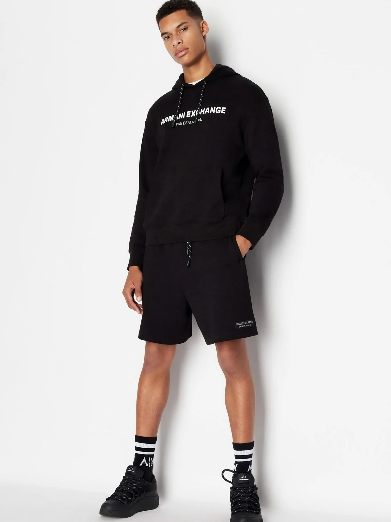 Худі та світшоти Armani Exchange модель 6RZMHF-ZJDGZ-1200 Худі та світшоти Armani Exchange модель 6RZMHF-ZJDGZ-1200 Фото