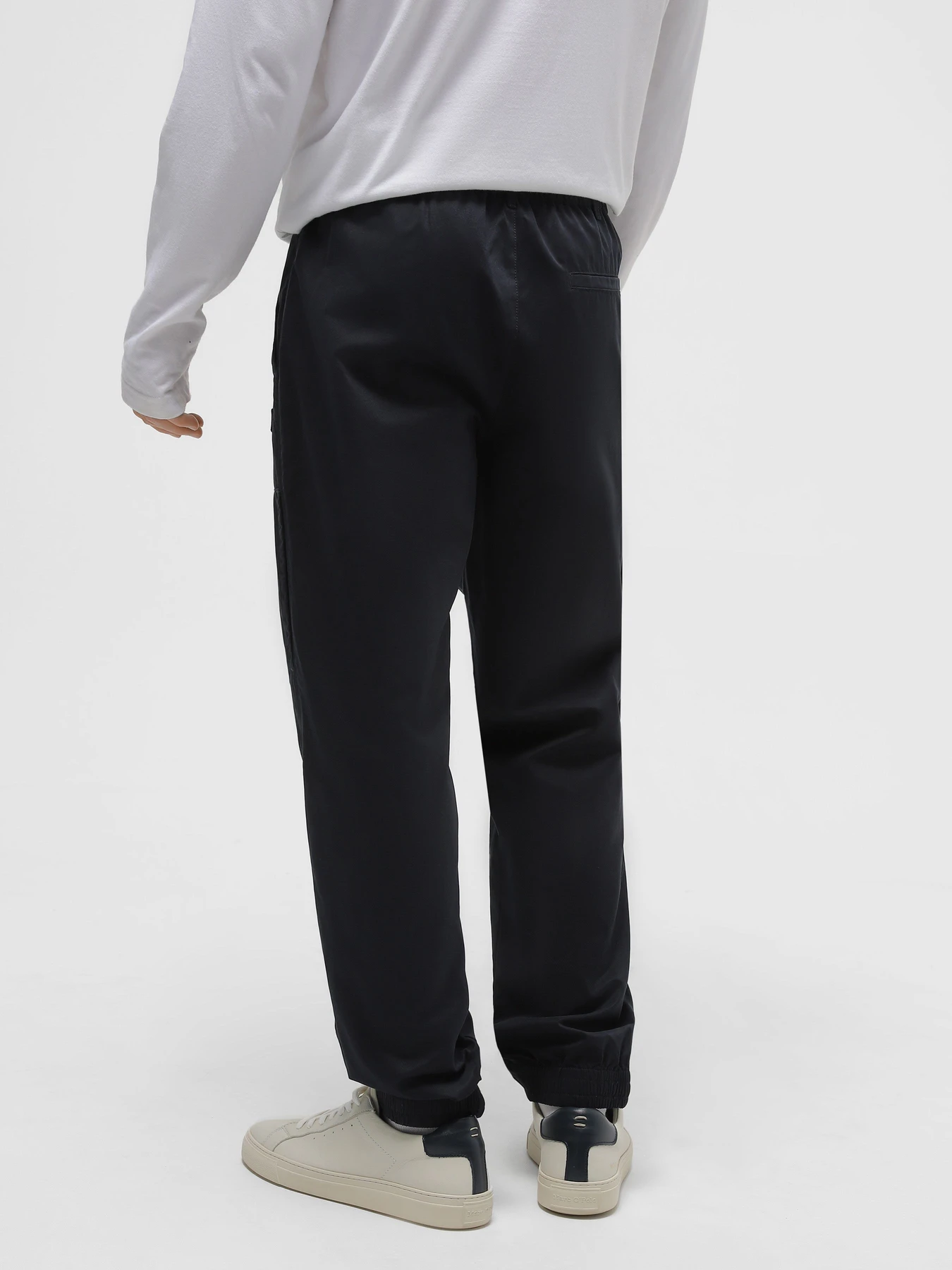 Брюки Armani Exchange модель 6RZP08-ZN2DZ-1510 Брюки Armani Exchange модель 6RZP08-ZN2DZ-1510 Фото
