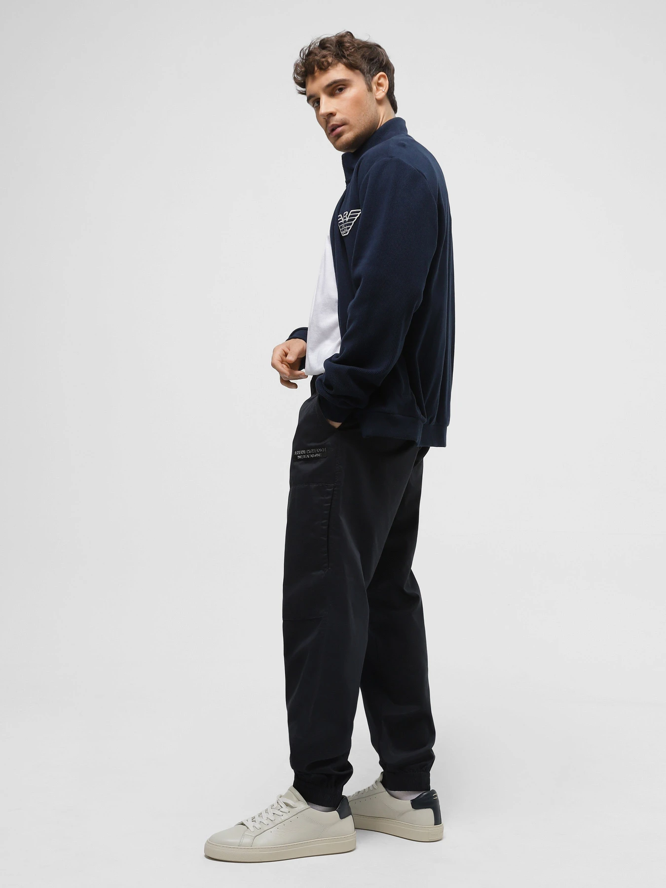 Брюки Armani Exchange модель 6RZP08-ZN2DZ-1510 Брюки Armani Exchange модель 6RZP08-ZN2DZ-1510 Фото