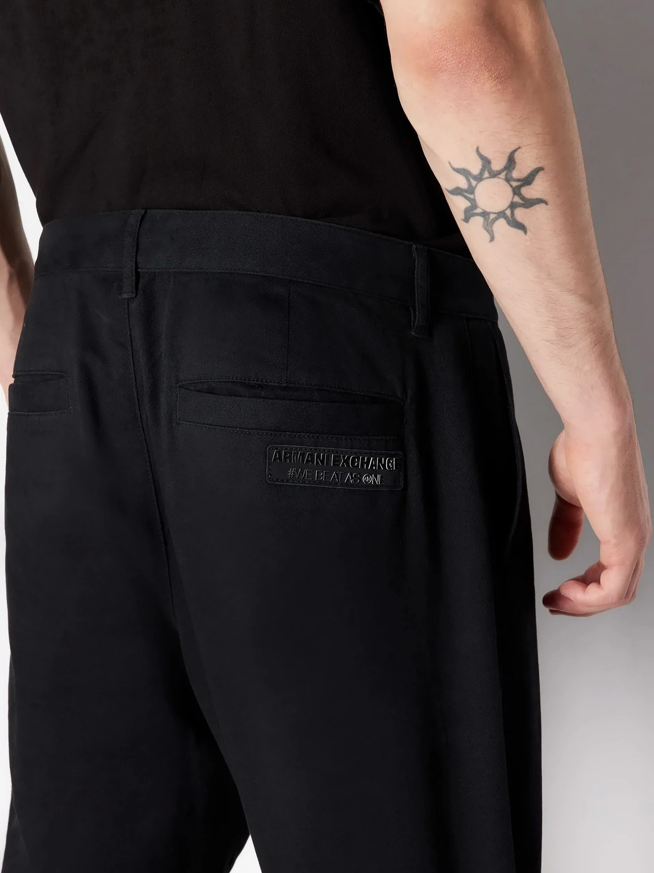 Штани Armani Exchange модель 6RZP12-ZN2EZ-1200 Штани Armani Exchange модель 6RZP12-ZN2EZ-1200 Фото