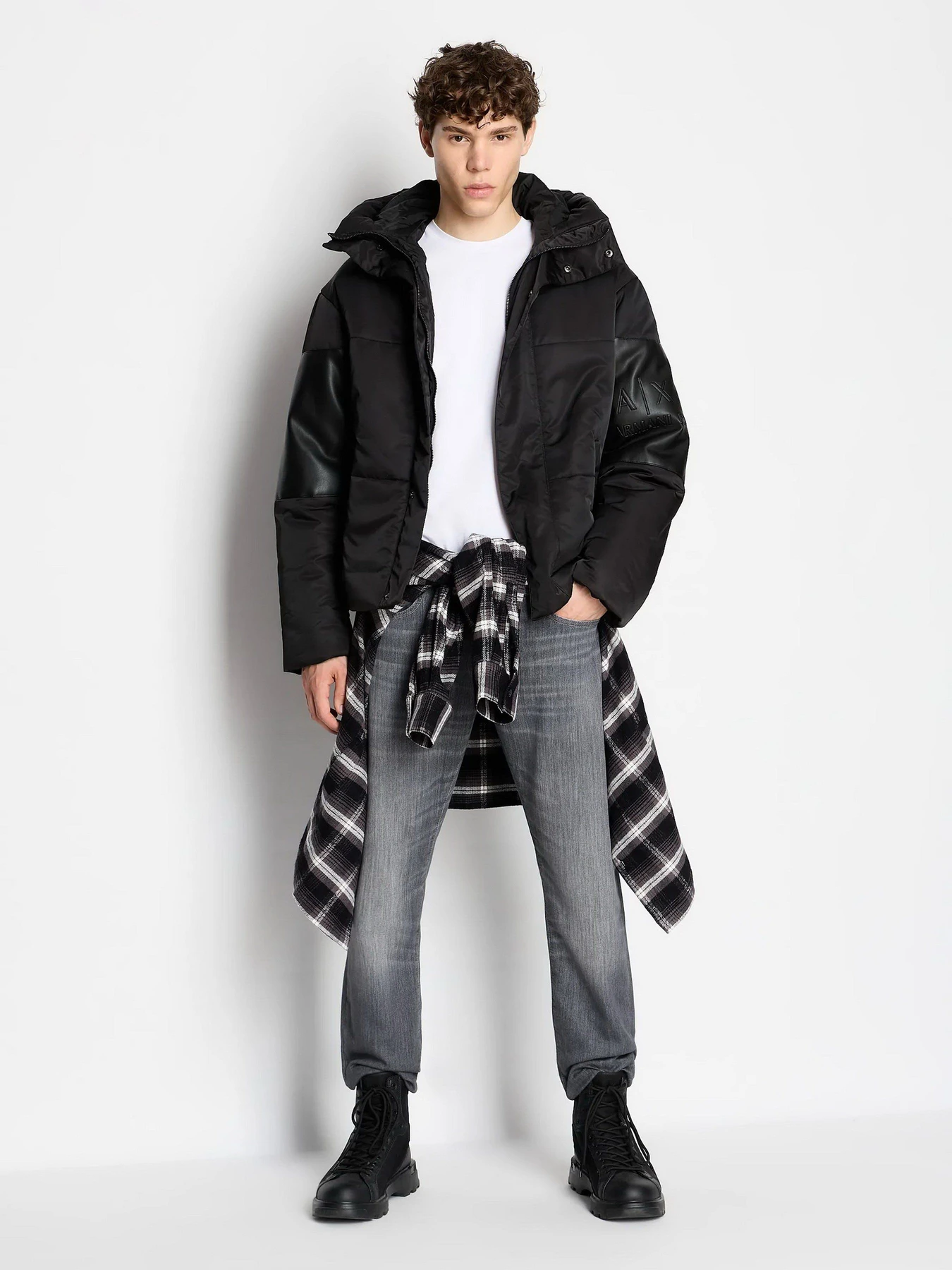 Джинси Armani Exchange J13 модель 6RZJ13-Z2TTZ-0903 Джинси Armani Exchange J13 модель 6RZJ13-Z2TTZ-0903 Фото