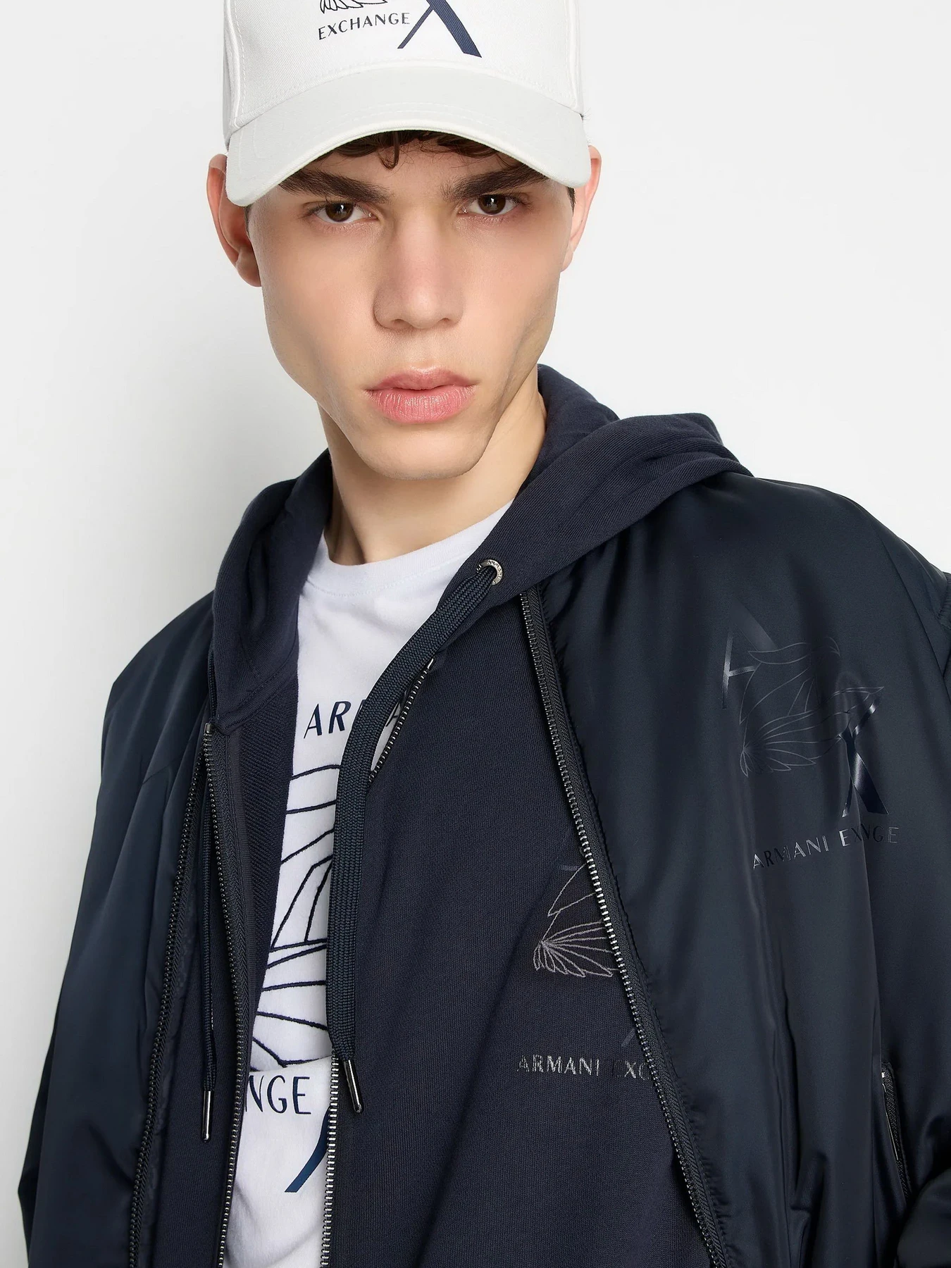 Худі та світшоти Armani Exchange модель 6RZMAL-ZJ9KZ-1510 Фото