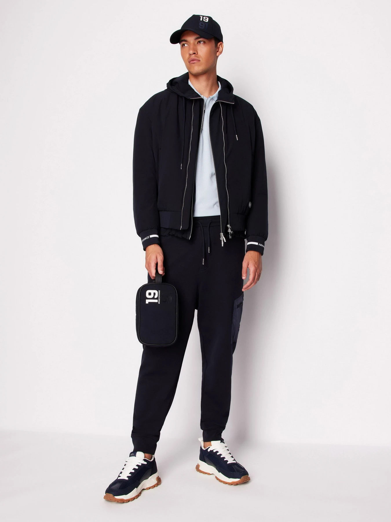 Куртки и дубленки Armani Exchange модель 3DZBL0-ZN3FZ-1583 Куртки и дубленки Armani Exchange модель 3DZBL0-ZN3FZ-1583 Фото