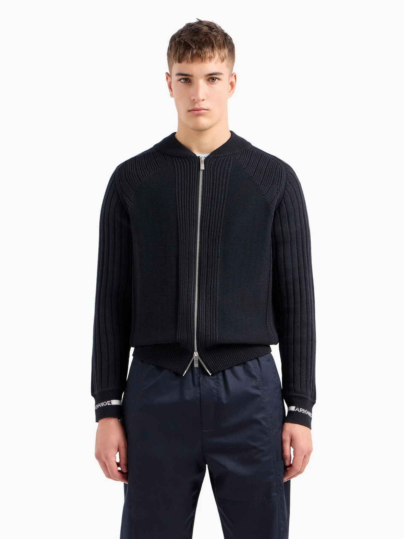Свитры и кардиганы Armani Exchange модель 3DZE6A-ZM1LZ-1583 Свитры и кардиганы Armani Exchange модель 3DZE6A-ZM1LZ-1583 Фото