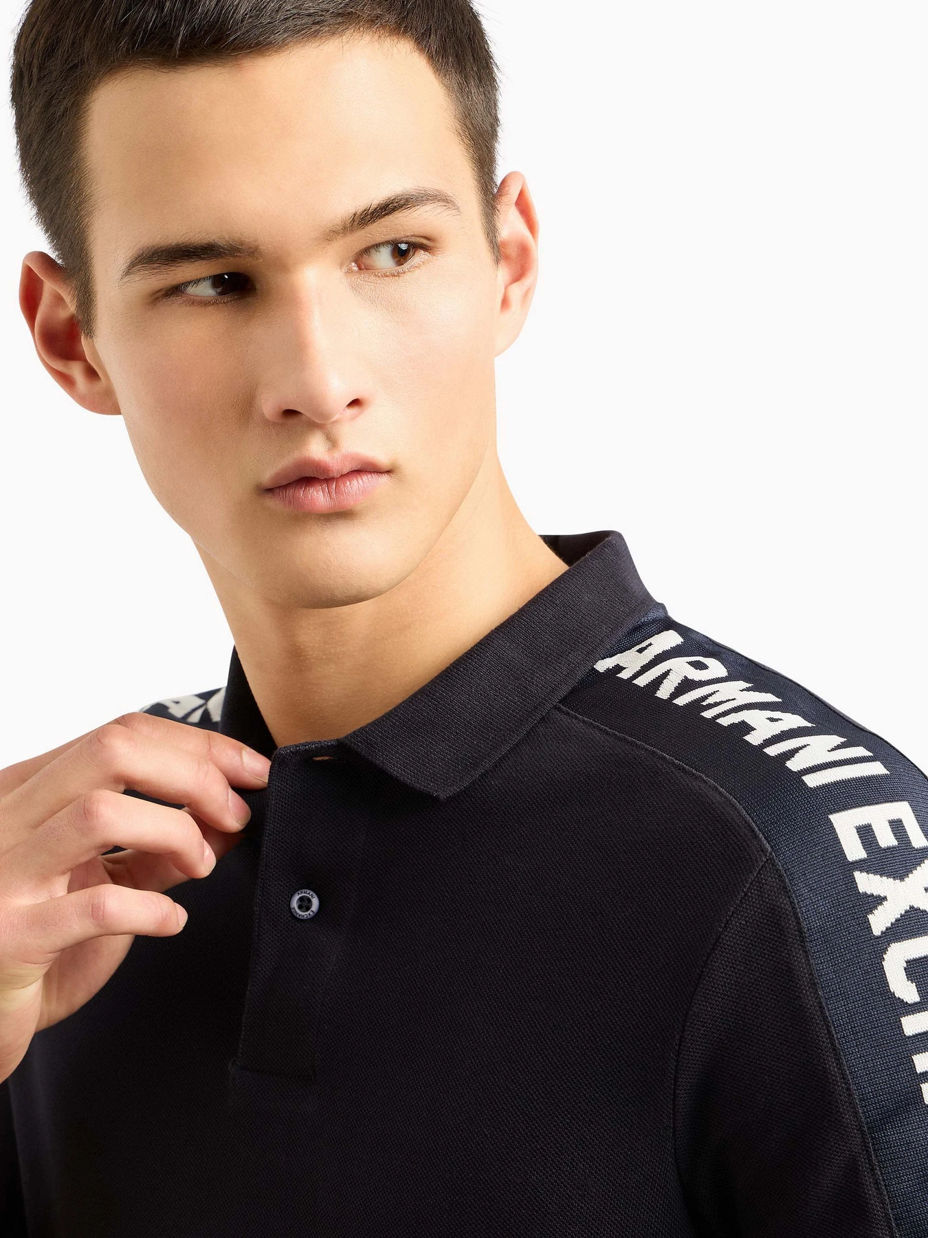 Футболки і поло Armani Exchange модель 3DZFLA-ZJM5Z-1583 Футболки і поло Armani Exchange модель 3DZFLA-ZJM5Z-1583 Фото