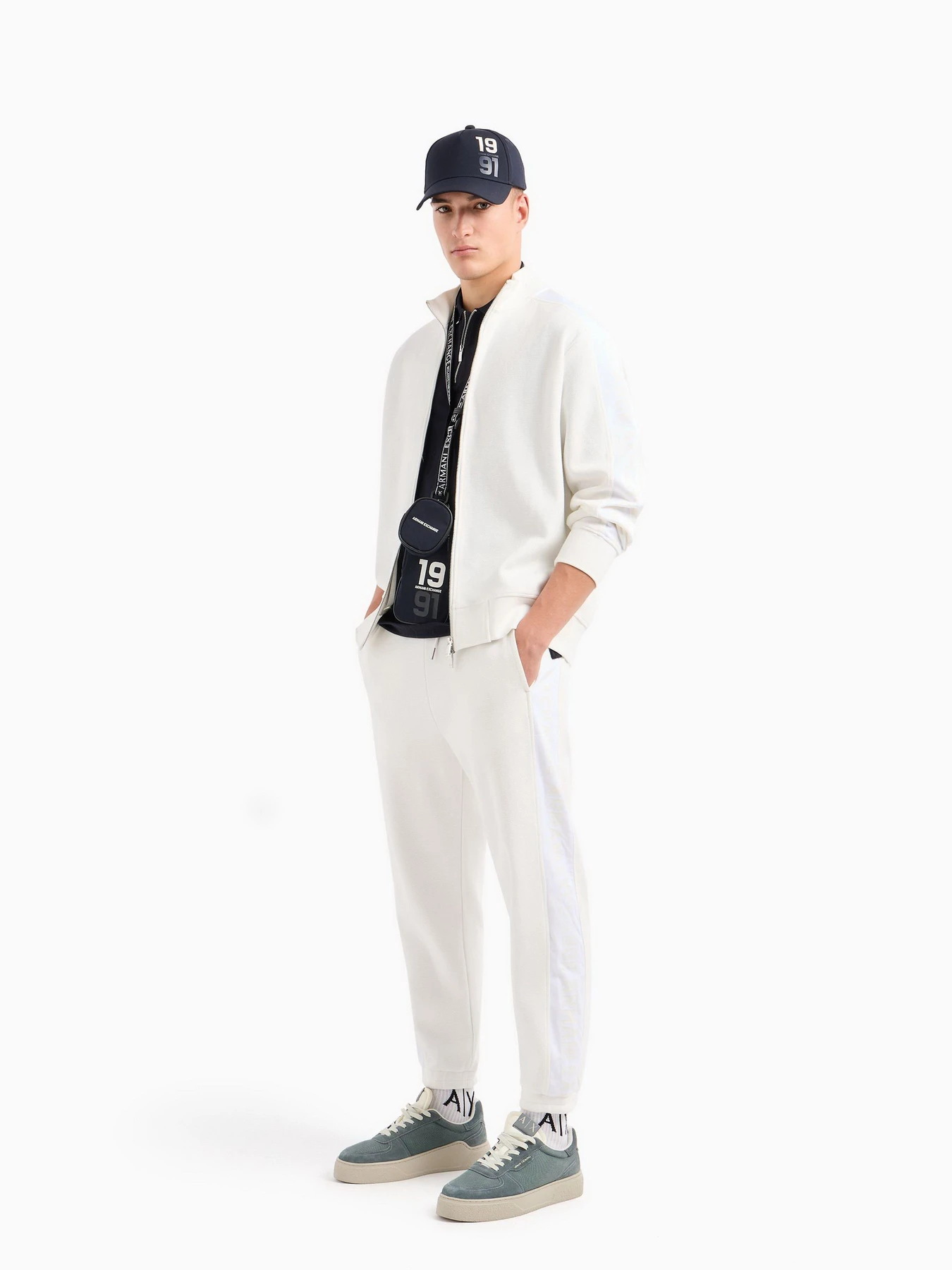 Футболки і поло Armani Exchange модель 3DZFLH-ZJM5Z-1583 Футболки і поло Armani Exchange модель 3DZFLH-ZJM5Z-1583 Фото