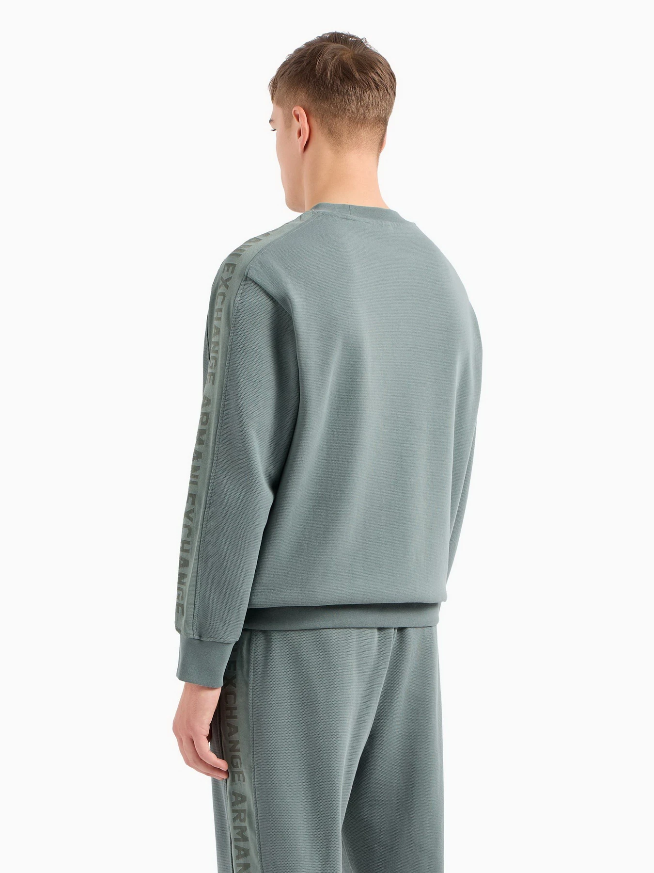 Худи и свитшоты Armani Exchange модель 3DZMLA-ZJLGZ-1888 Худи и свитшоты Armani Exchange модель 3DZMLA-ZJLGZ-1888 Фото