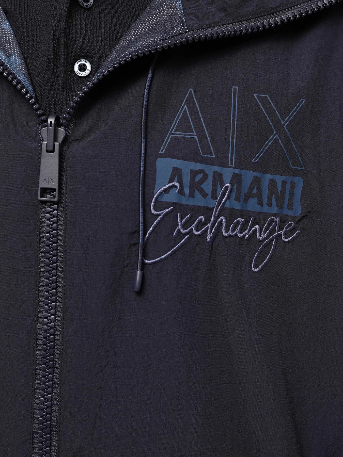 Куртки и дубленки Armani Exchange модель 3DZB12-ZN3OZ-65BH Куртки и дубленки Armani Exchange модель 3DZB12-ZN3OZ-65BH Фото