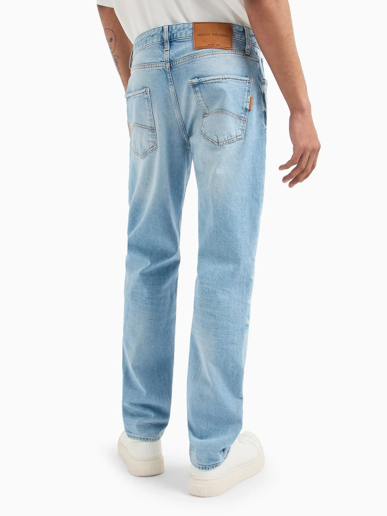 Джинсы Armani Exchange модель 3DZJ13-Z1YFZ-1500 Джинсы Armani Exchange модель 3DZJ13-Z1YFZ-1500 Фото