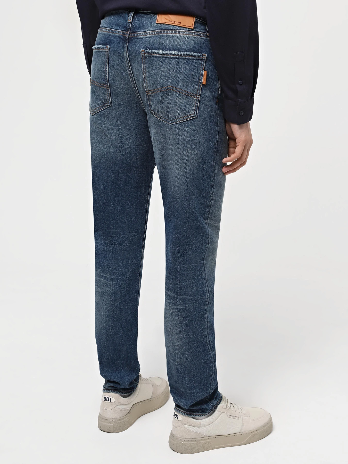 Джинсы Armani Exchange модель 3DZJ13-Z1YGZ-1500 Джинсы Armani Exchange модель 3DZJ13-Z1YGZ-1500 Фото