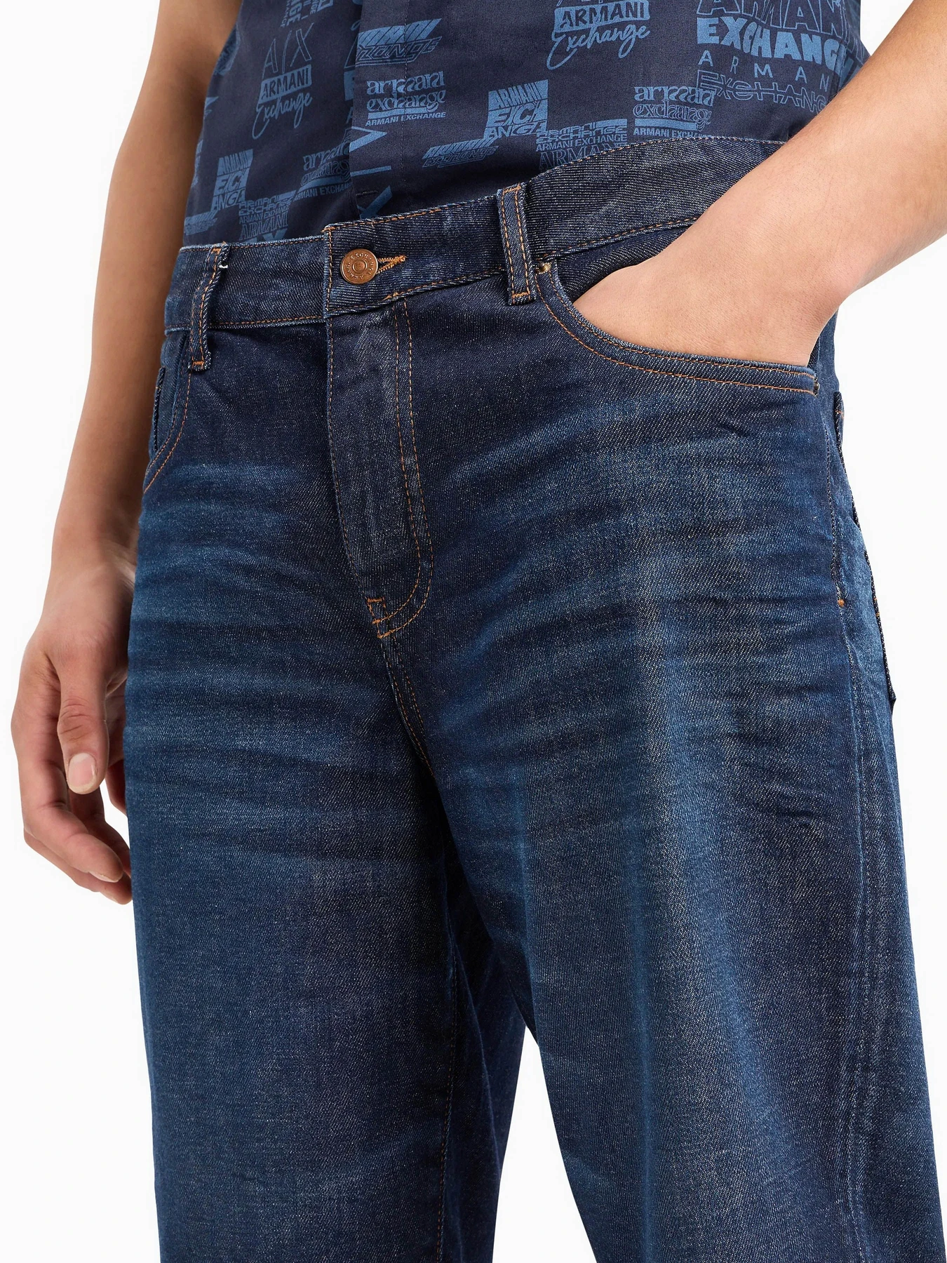 Шорти Armani Exchange модель 3DZJ65-Z3Y6Z-1500 Шорти Armani Exchange модель 3DZJ65-Z3Y6Z-1500 Фото