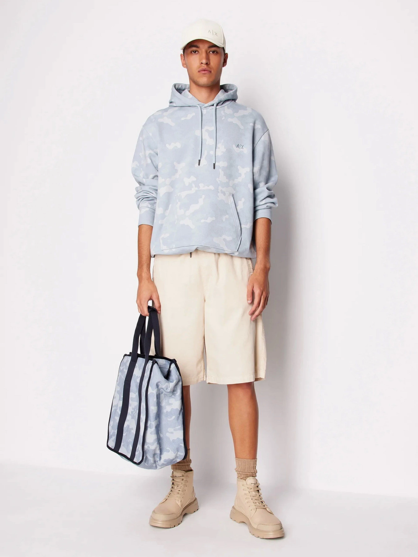 Худі та світшоти Armani Exchange модель 3DZMEH-ZJ4XZ-25FM Худі та світшоти Armani Exchange модель 3DZMEH-ZJ4XZ-25FM Фото