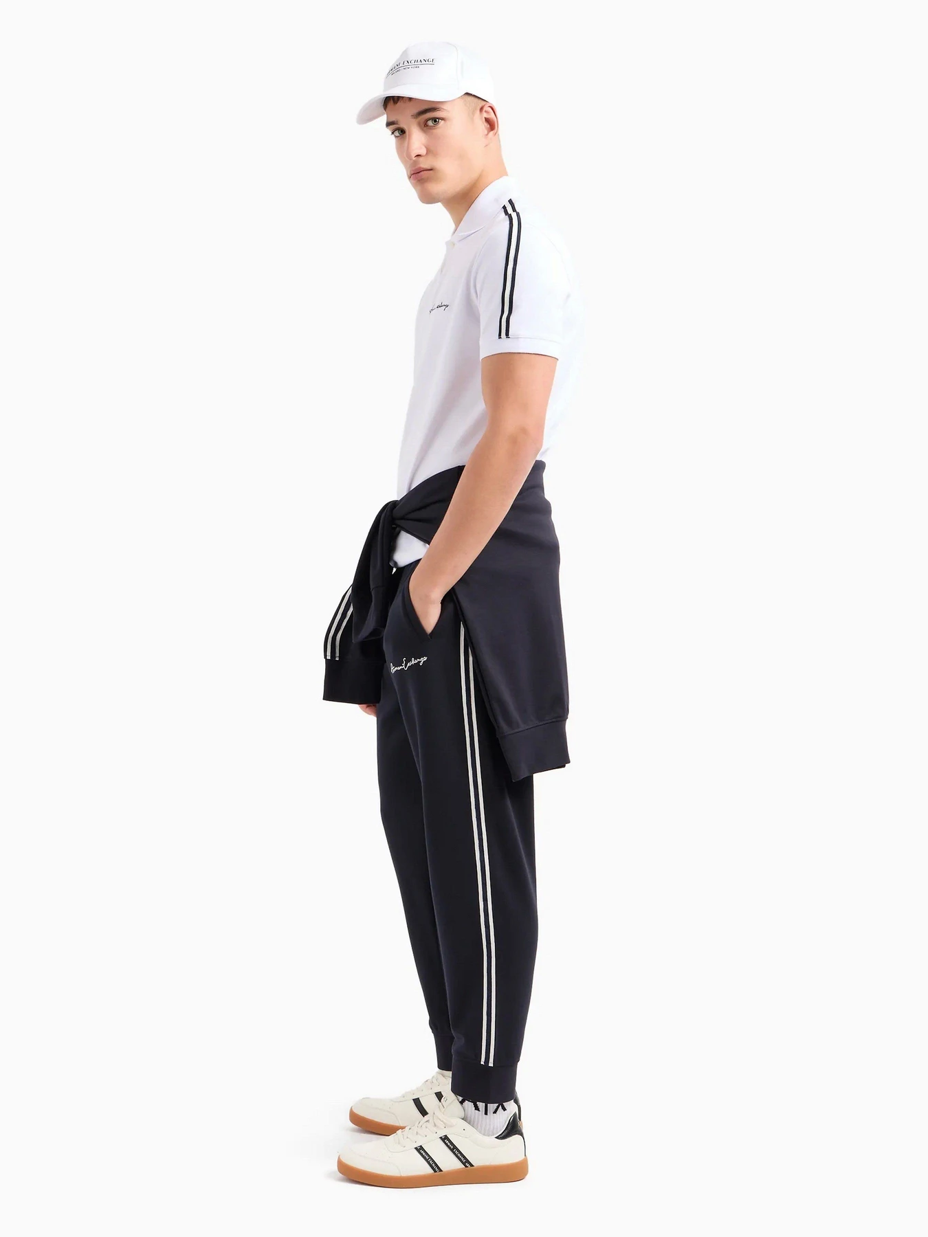 Футболки і поло Armani Exchange модель 8NZFSG-ZJ81Z-1100 Футболки і поло Armani Exchange модель 8NZFSG-ZJ81Z-1100 Фото