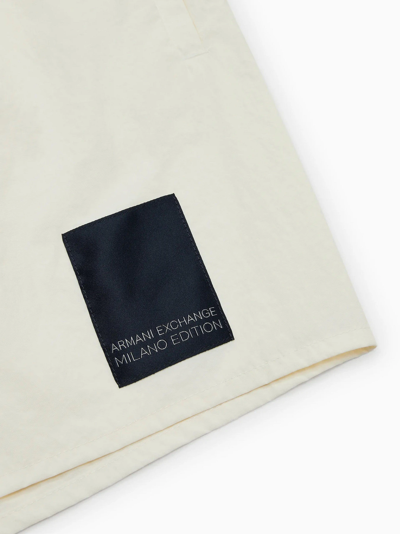 Одежда для пляжа Armani Exchange модель 953060-4R626-12911 Одежда для пляжа Armani Exchange модель 953060-4R626-12911 Фото