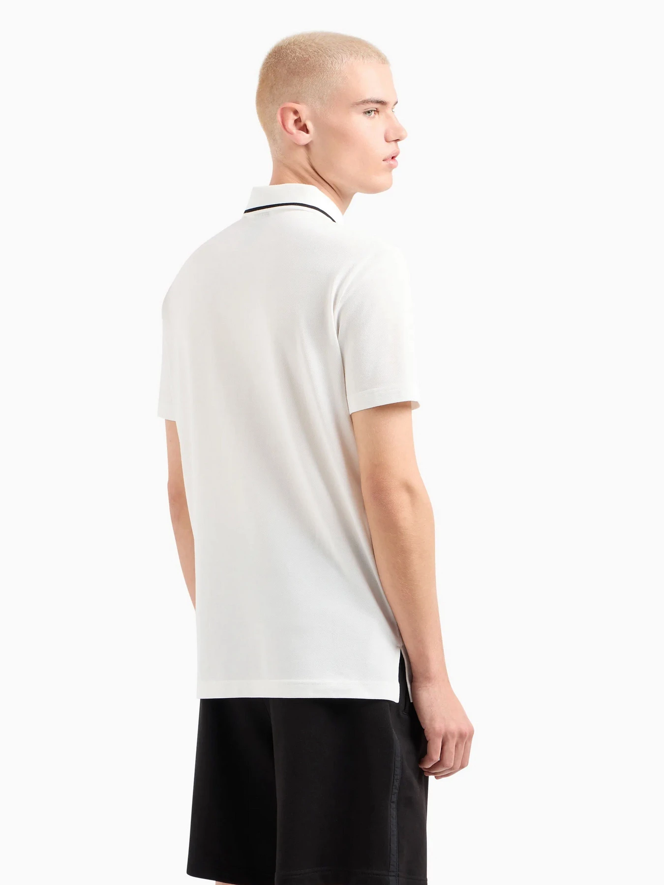 Футболки и поло Armani Exchange MIXMAG модель 3DZFJA-ZJXHZ-1116 Футболки и поло Armani Exchange MIXMAG модель 3DZFJA-ZJXHZ-1116 Фото