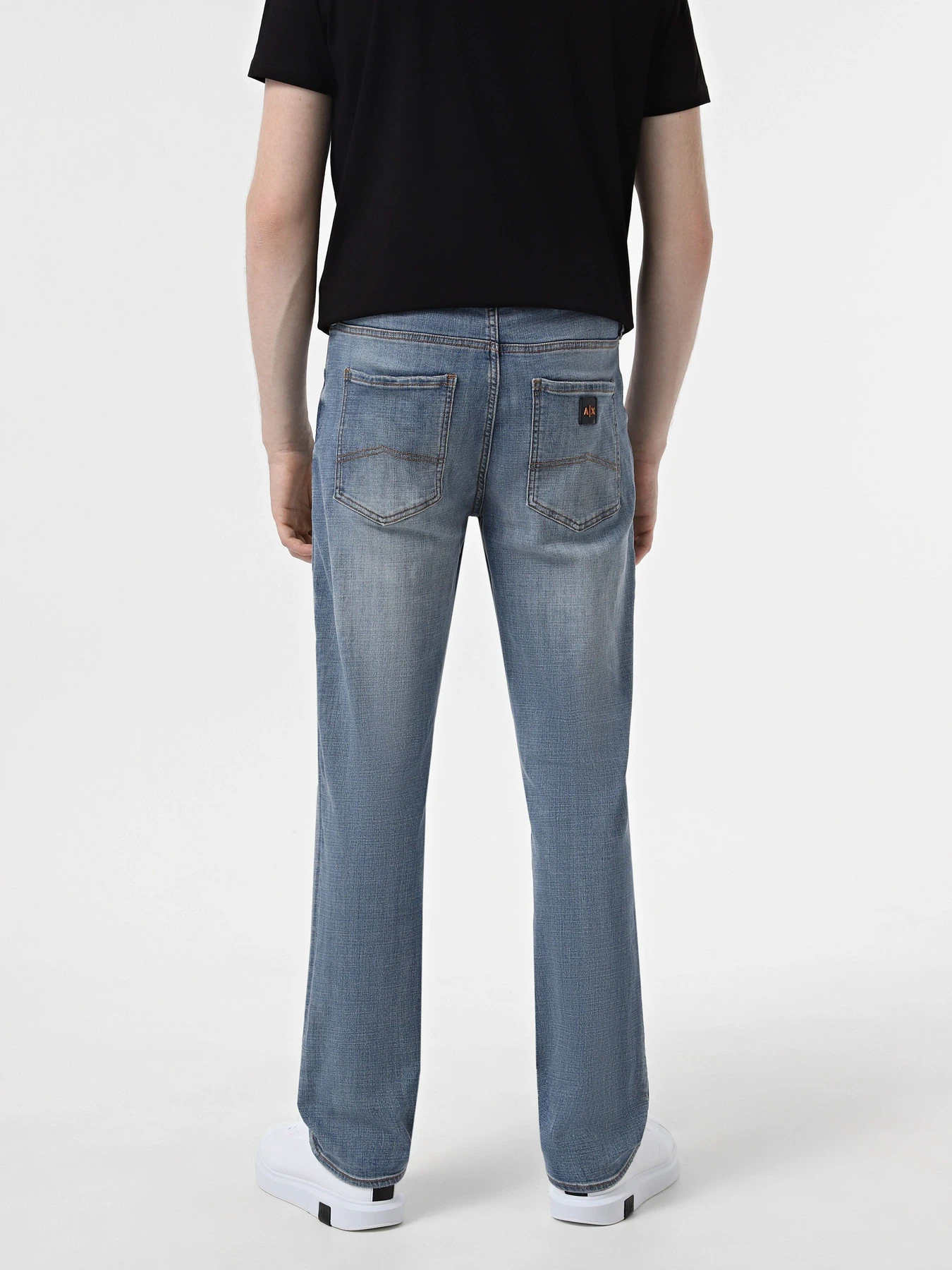 Джинсы Armani Exchange модель 3DZJ13-Z1XBZ-1500 Джинсы Armani Exchange модель 3DZJ13-Z1XBZ-1500 Фото