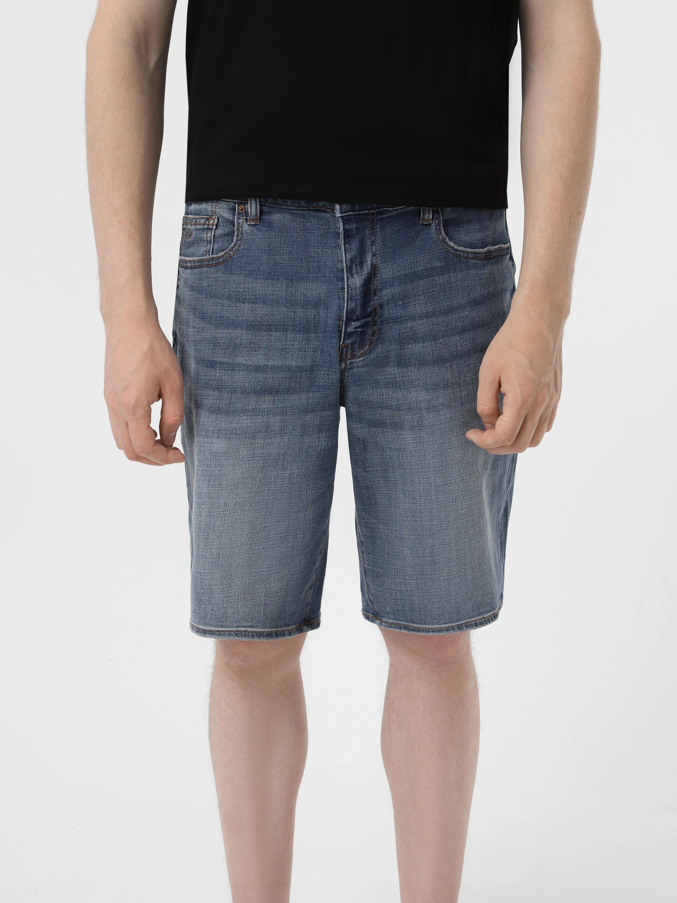 Шорты Armani Exchange модель 3DZJ65-Z1XBZ-1500 Фото