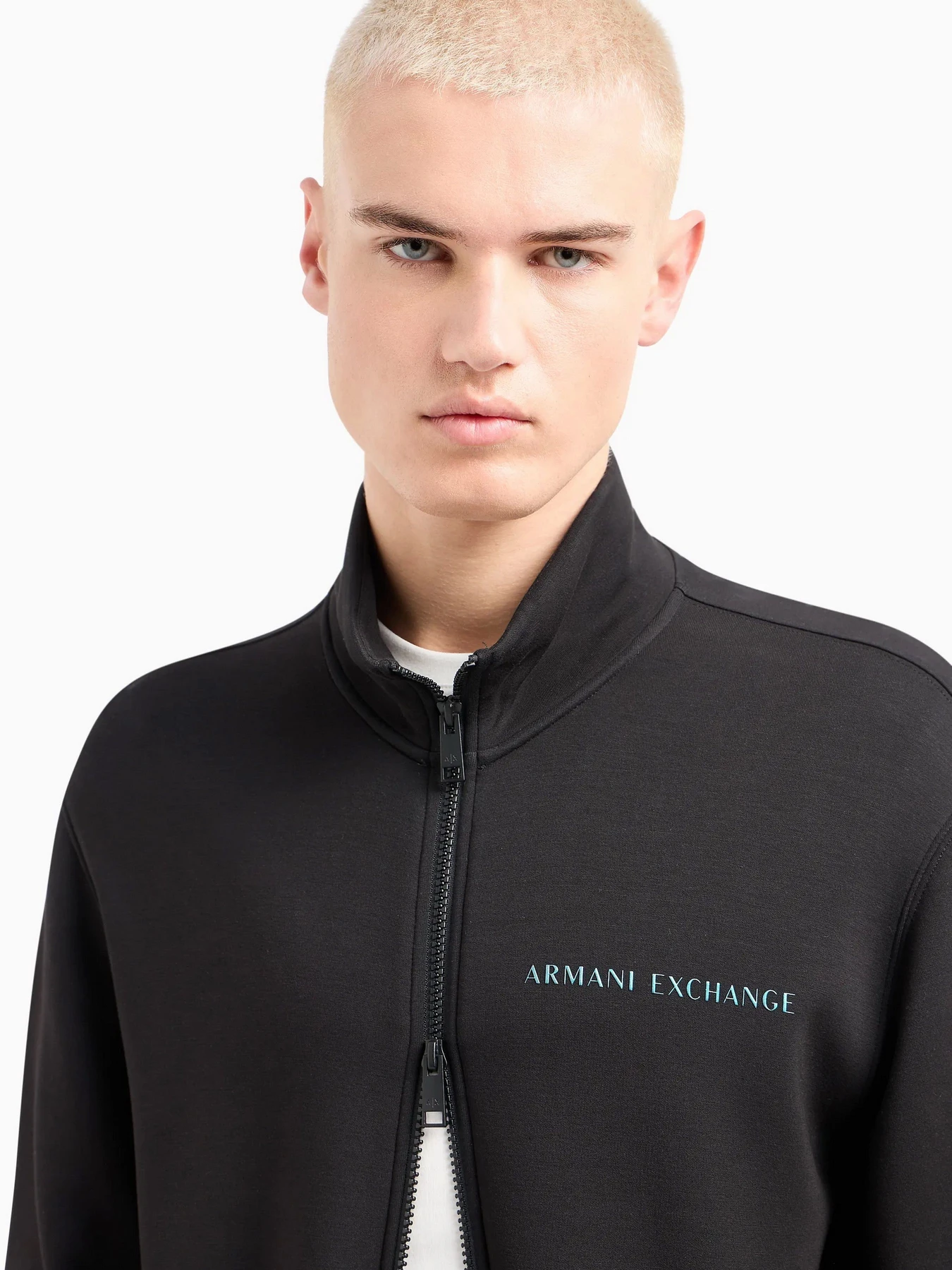 Худі та світшоти Armani Exchange модель 3DZMJF-ZJZDZ-1200 Худі та світшоти Armani Exchange модель 3DZMJF-ZJZDZ-1200 Фото