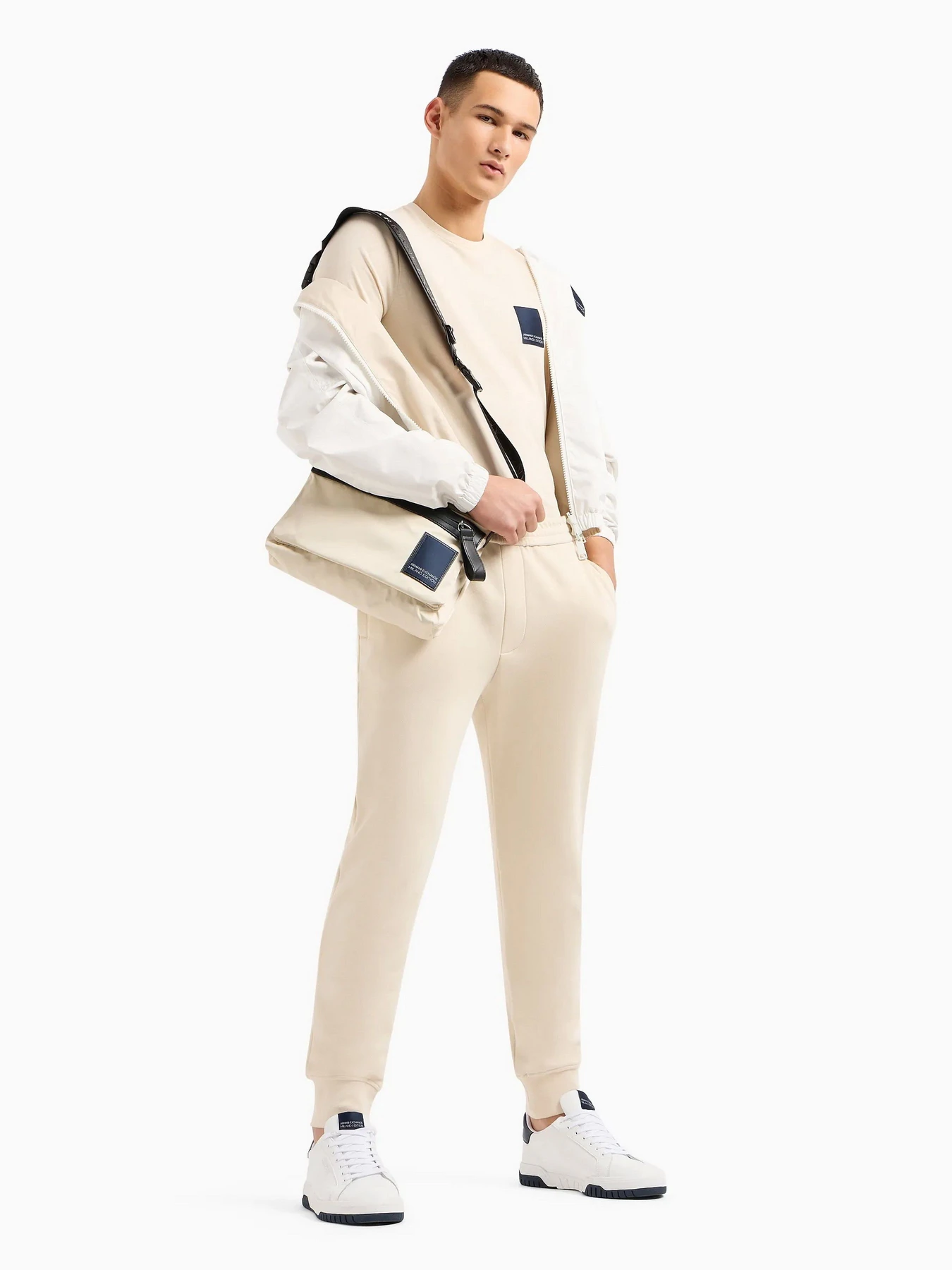 Брюки Armani Exchange модель 3DZPHH-ZJGGZ-1792 Брюки Armani Exchange модель 3DZPHH-ZJGGZ-1792 Фото