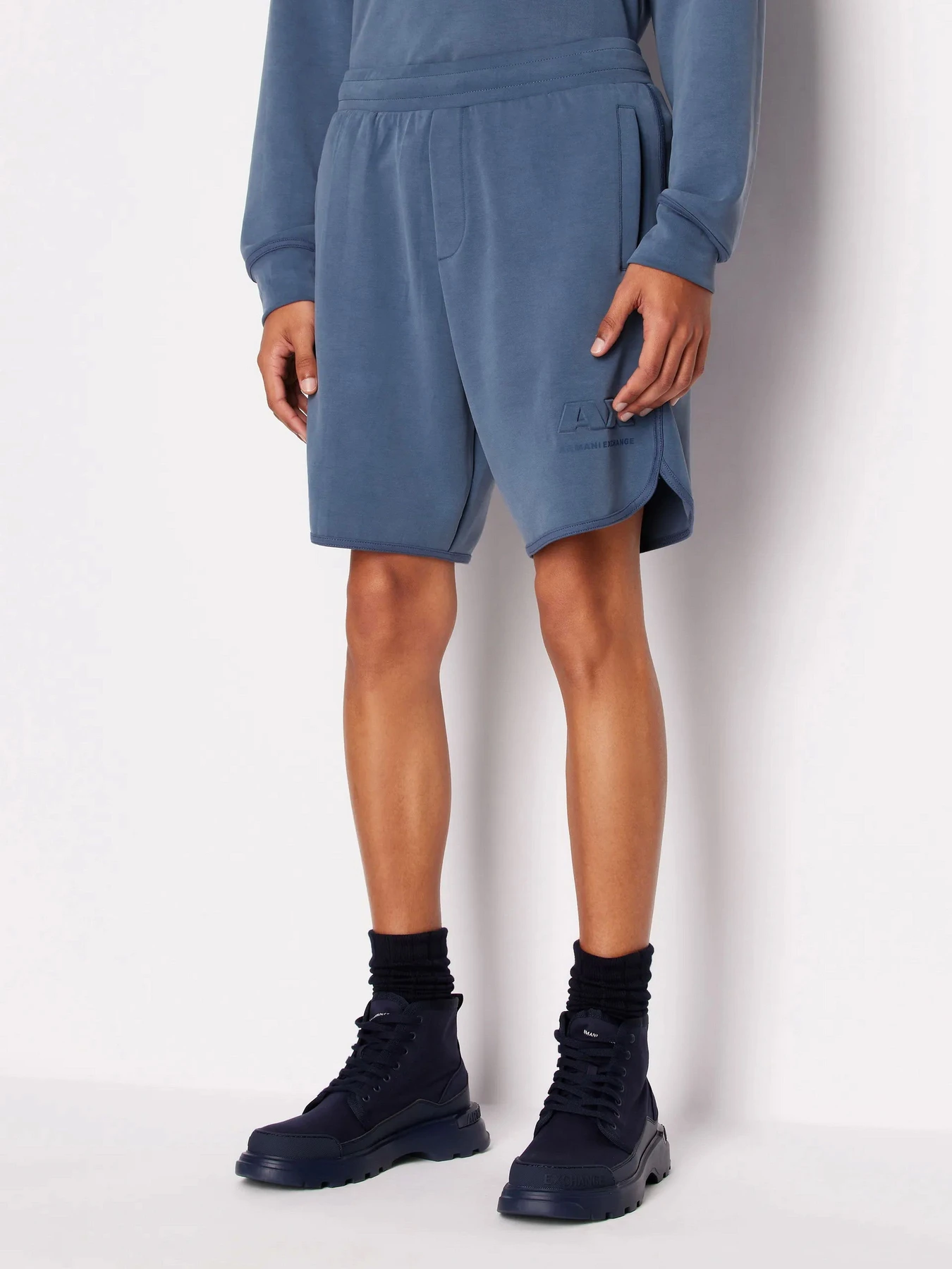 Шорты Armani Exchange модель 3DZSAA-ZJUBZ-45AM Шорты Armani Exchange модель 3DZSAA-ZJUBZ-45AM Фото