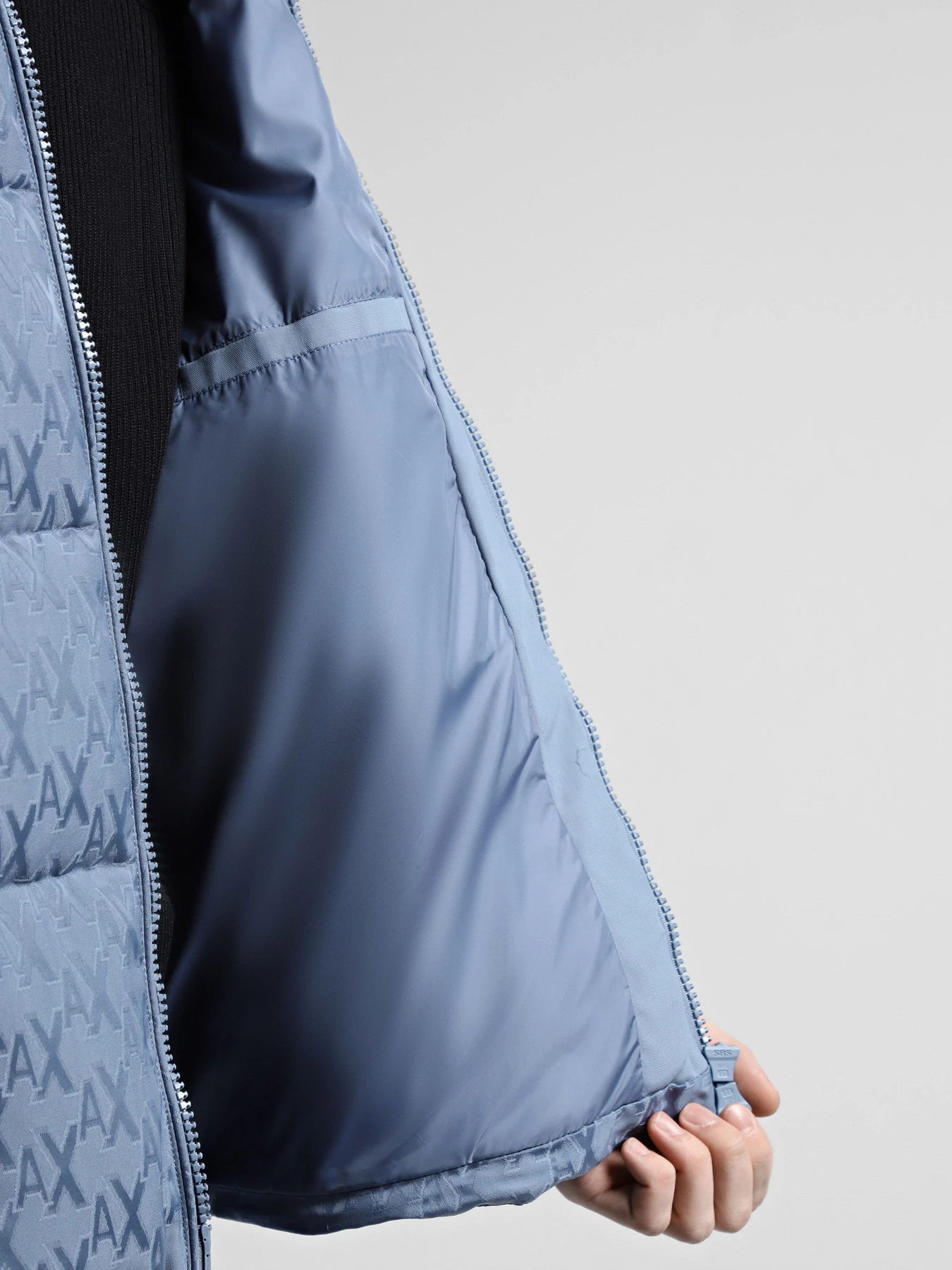Куртки та дублянки Armani Exchange модель 6DZBL2-ZN5GZ-15DU Куртки та дублянки Armani Exchange модель 6DZBL2-ZN5GZ-15DU Фото