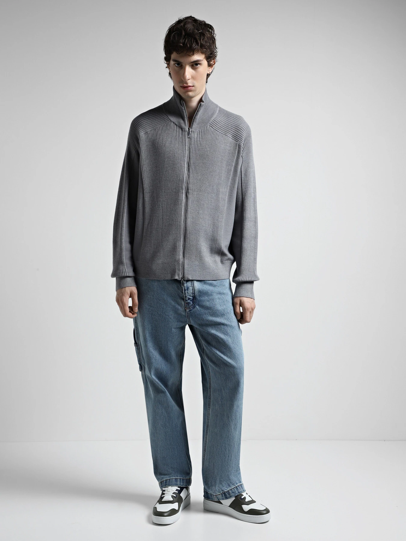 Свитры и кардиганы Armani Exchange модель 6DZE6G-ZM5BZ-19AA Свитры и кардиганы Armani Exchange модель 6DZE6G-ZM5BZ-19AA Фото