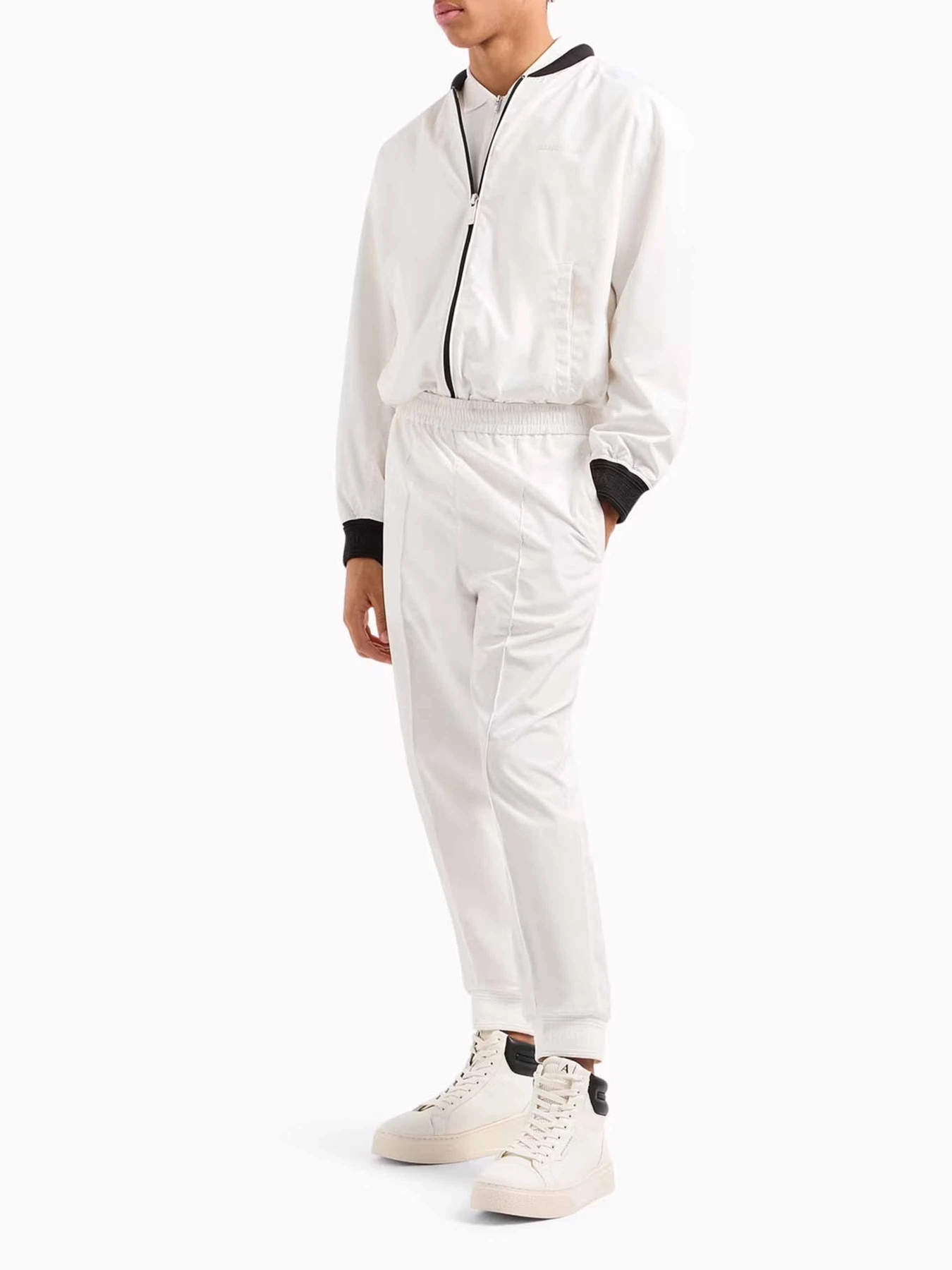 Футболки и поло Armani Exchange модель 6DZFLC-ZJM5Z-1116 Фото