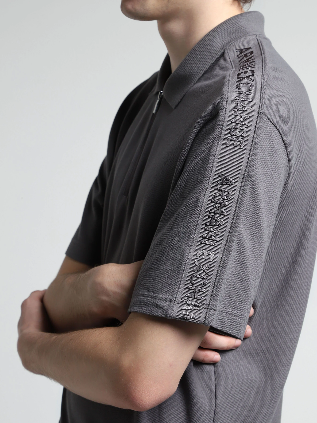 Футболки и поло Armani Exchange модель 6DZFLC-ZJM5Z-19AA Фото