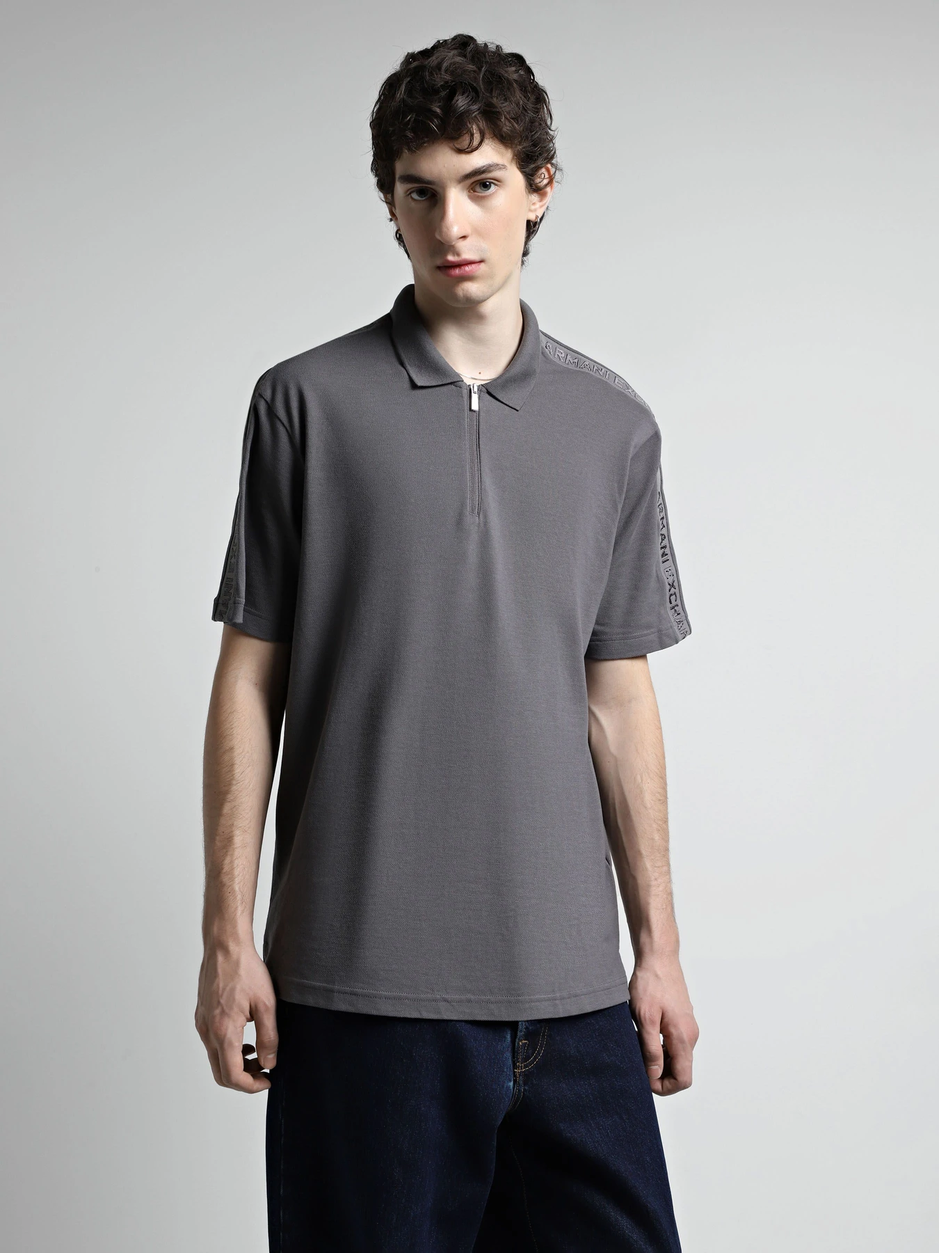 Футболки и поло Armani Exchange модель 6DZFLC-ZJM5Z-19AA Фото