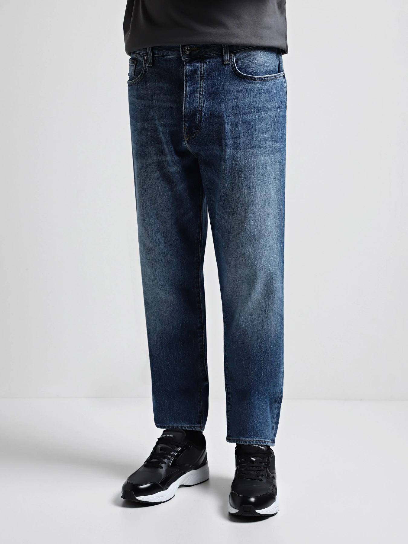 Джинси Armani Exchange модель 6DZJ71-Z1RSZ-1500 Джинси Armani Exchange модель 6DZJ71-Z1RSZ-1500 Фото