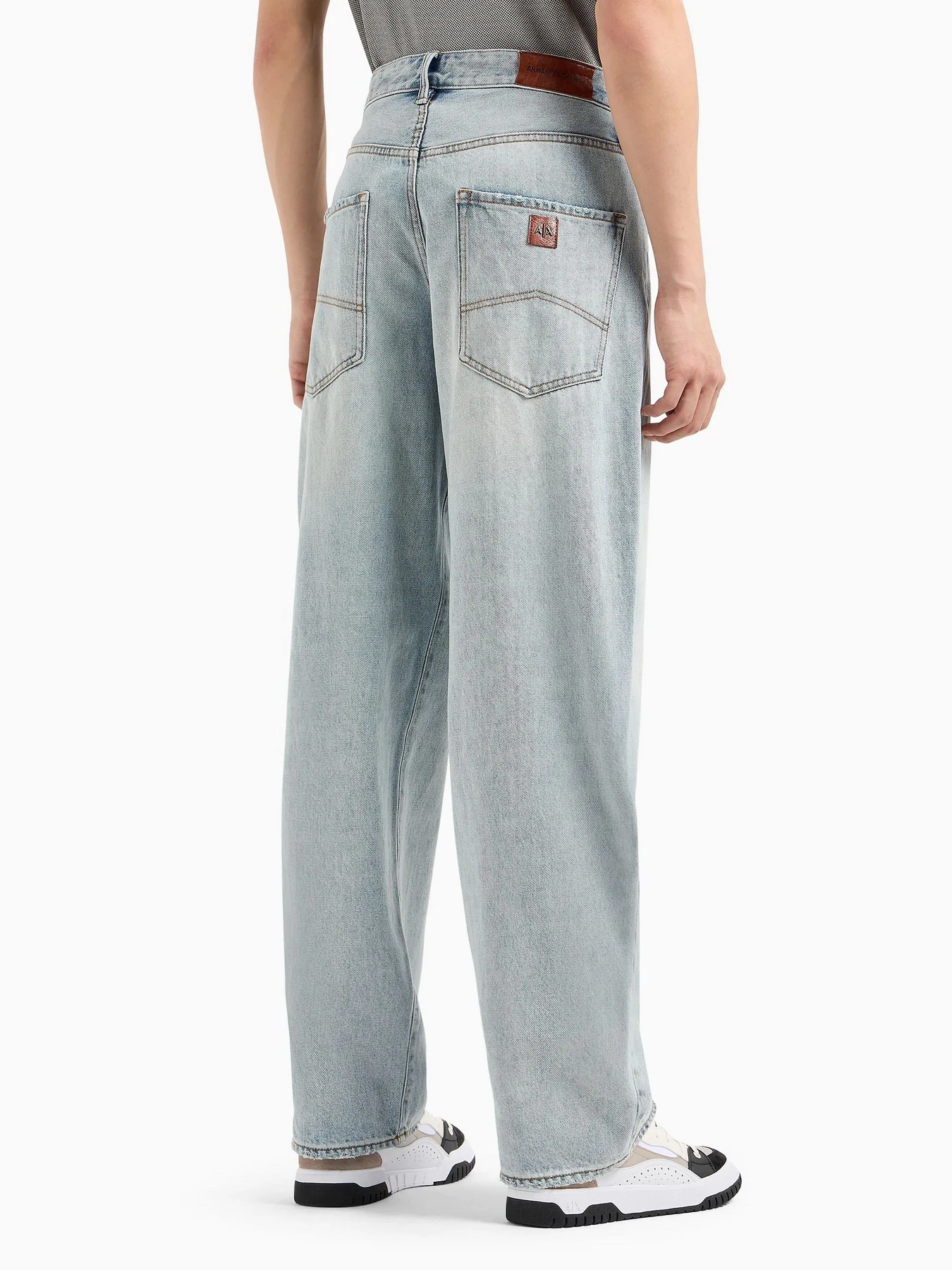 Джинси Armani Exchange модель 6DZJ83-Z1ZSZ-25EU Джинси Armani Exchange модель 6DZJ83-Z1ZSZ-25EU Фото