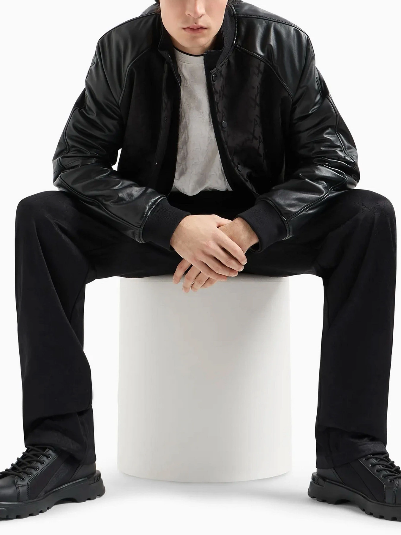Брюки Armani Exchange модель 6DZPLA-ZJNMZ-1200 Брюки Armani Exchange модель 6DZPLA-ZJNMZ-1200 Фото