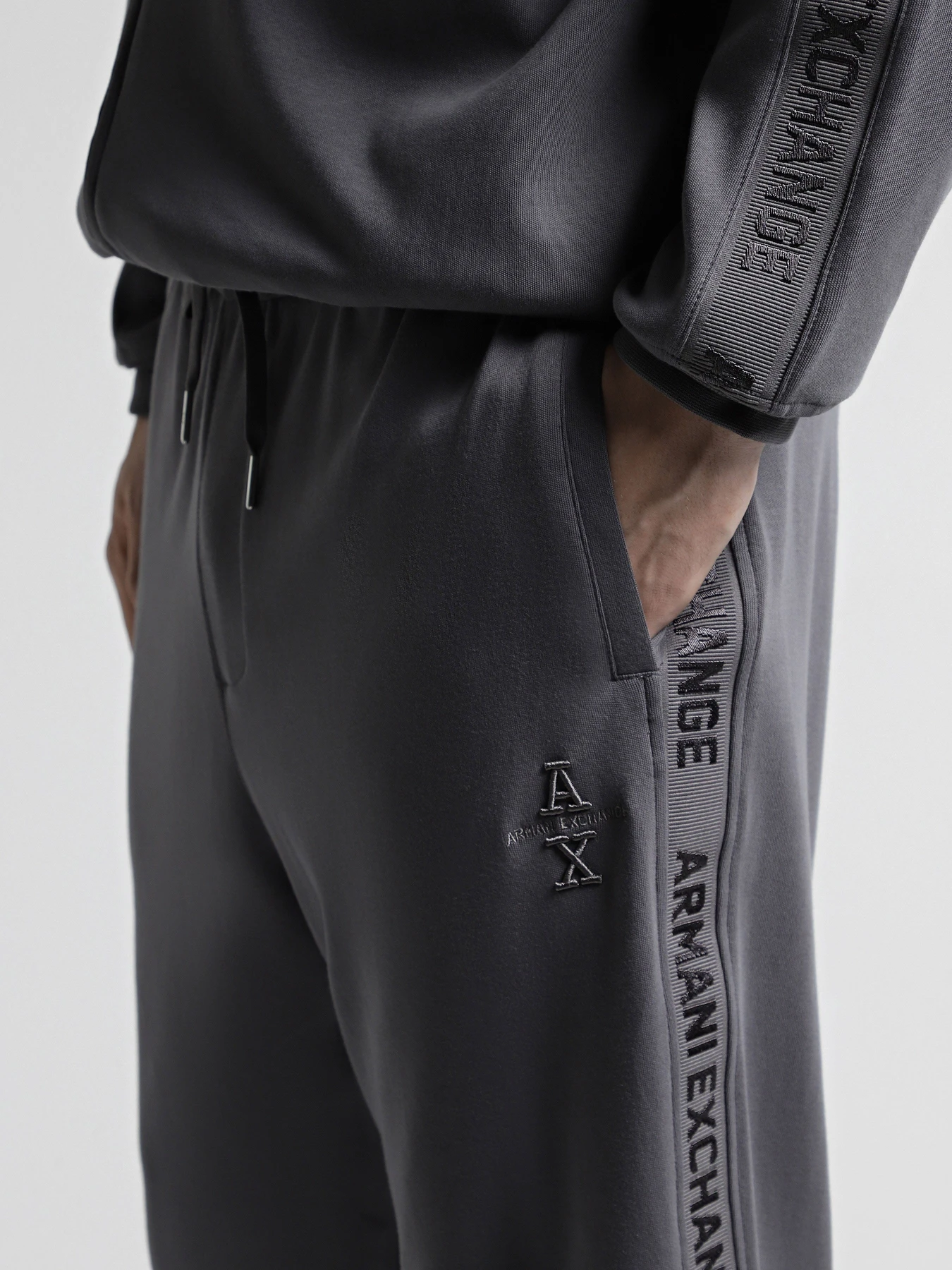 Брюки Armani Exchange модель 6DZPLC-ZJNNZ-19AA Фото