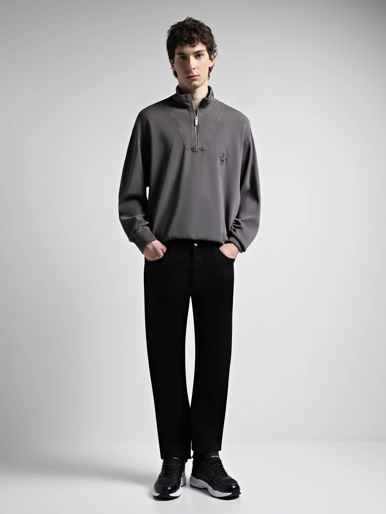 Джинси Armani Exchange Essential модель 8NZJ16-Z2SBZ-1200 Джинси Armani Exchange Essential модель 8NZJ16-Z2SBZ-1200 Фото