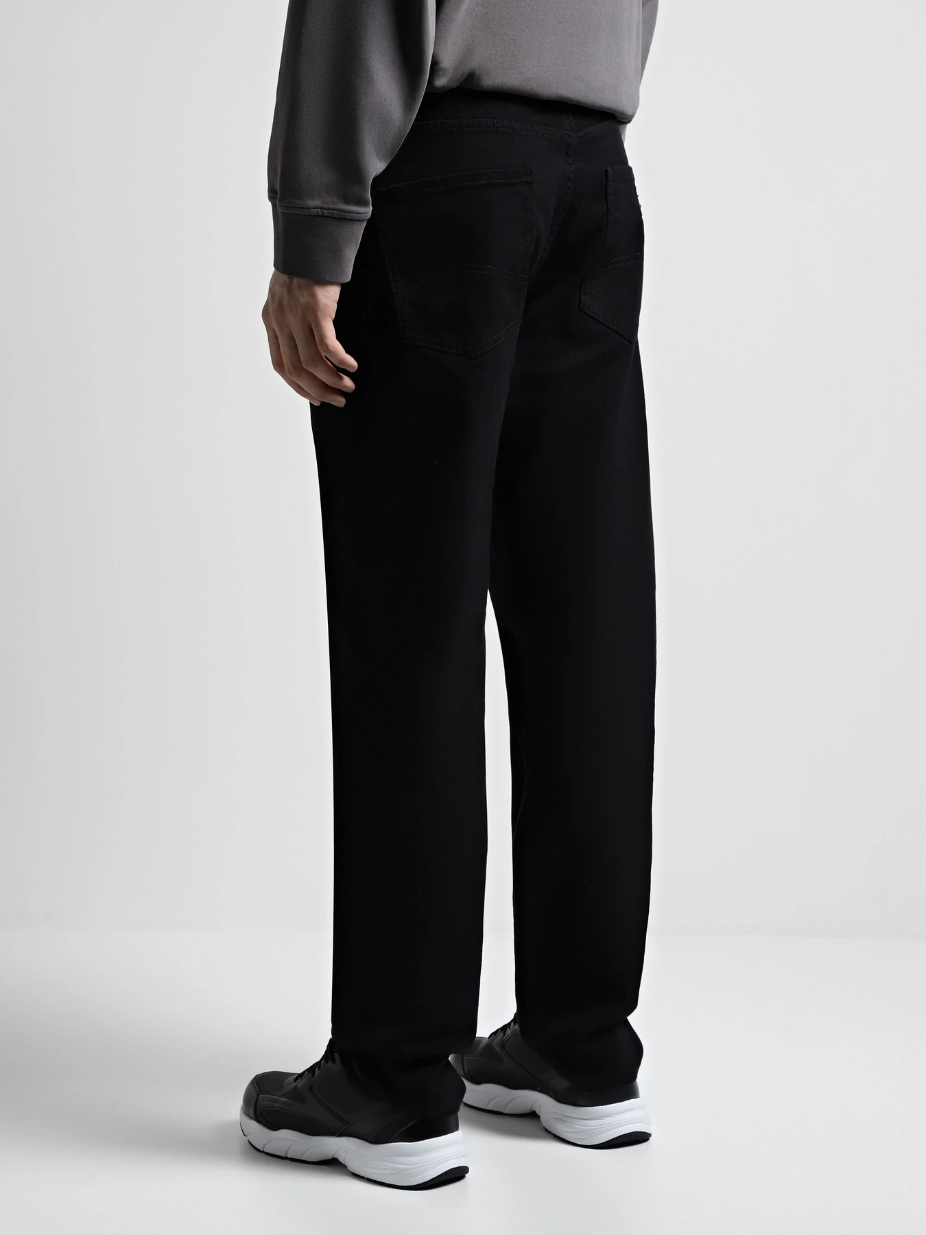 Джинси Armani Exchange Essential модель 8NZJ16-Z2SBZ-1200 Джинси Armani Exchange Essential модель 8NZJ16-Z2SBZ-1200 Фото