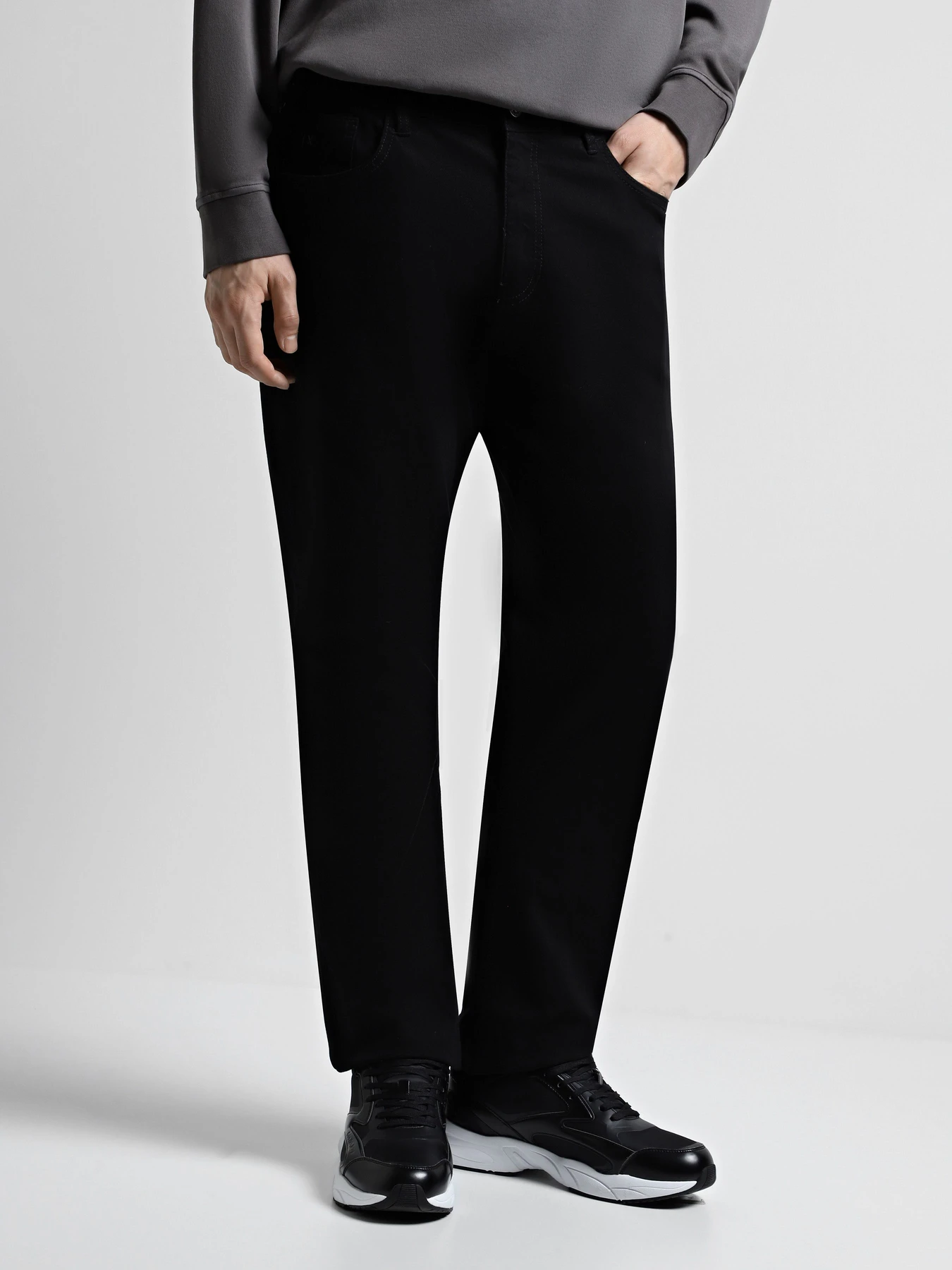 Джинси Armani Exchange Essential модель 8NZJ16-Z2SBZ-1200 Джинси Armani Exchange Essential модель 8NZJ16-Z2SBZ-1200 Фото