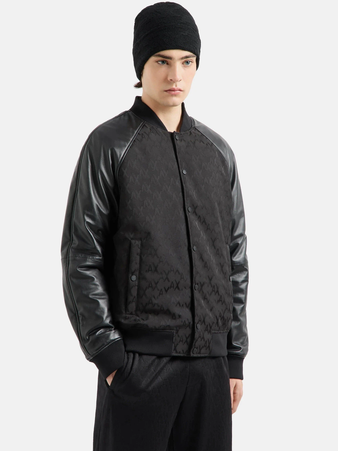 Куртки та дублянки Armani Exchange модель XM000002-AF10114-UC001 Куртки та дублянки Armani Exchange модель XM000002-AF10114-UC001 Фото
