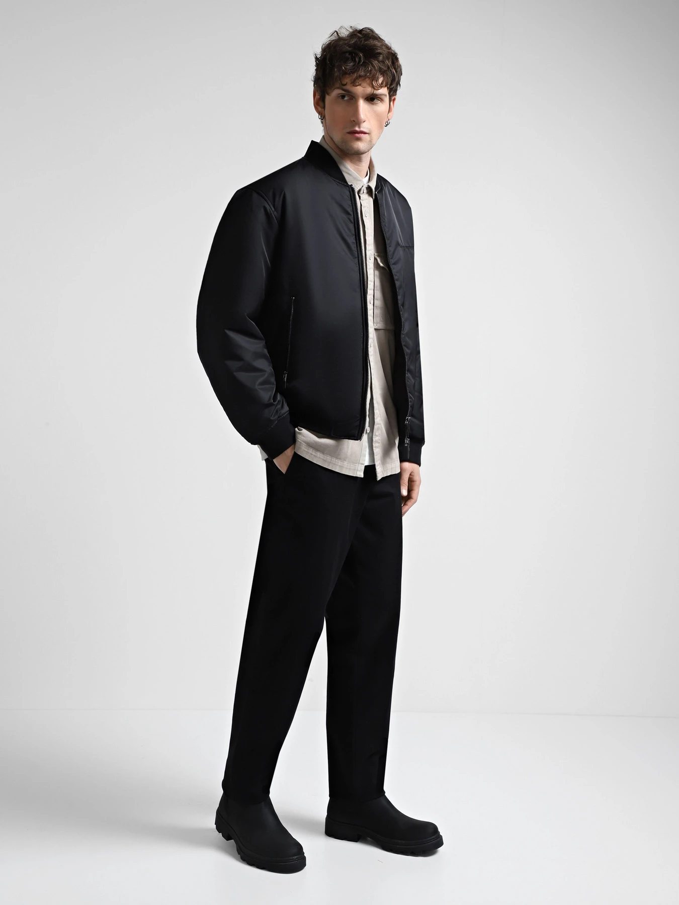 Куртки та дублянки Armani Exchange модель 6DZB01-ZN4WZ-1200 Куртки та дублянки Armani Exchange модель 6DZB01-ZN4WZ-1200 Фото