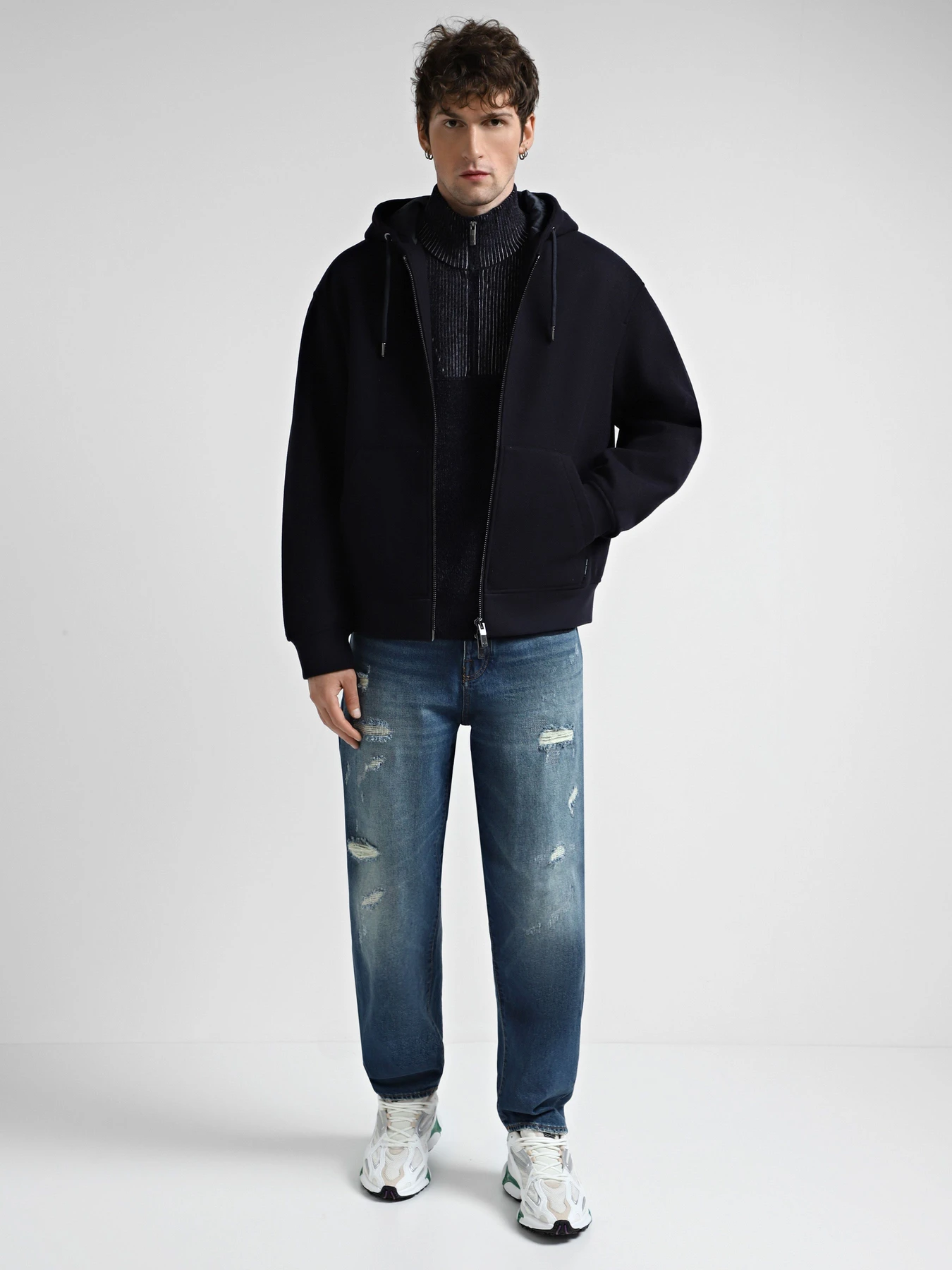 Худи и свитшоты Armani Exchange модель 6DZB34-ZN5PZ-1510 Худи и свитшоты Armani Exchange модель 6DZB34-ZN5PZ-1510 Фото
