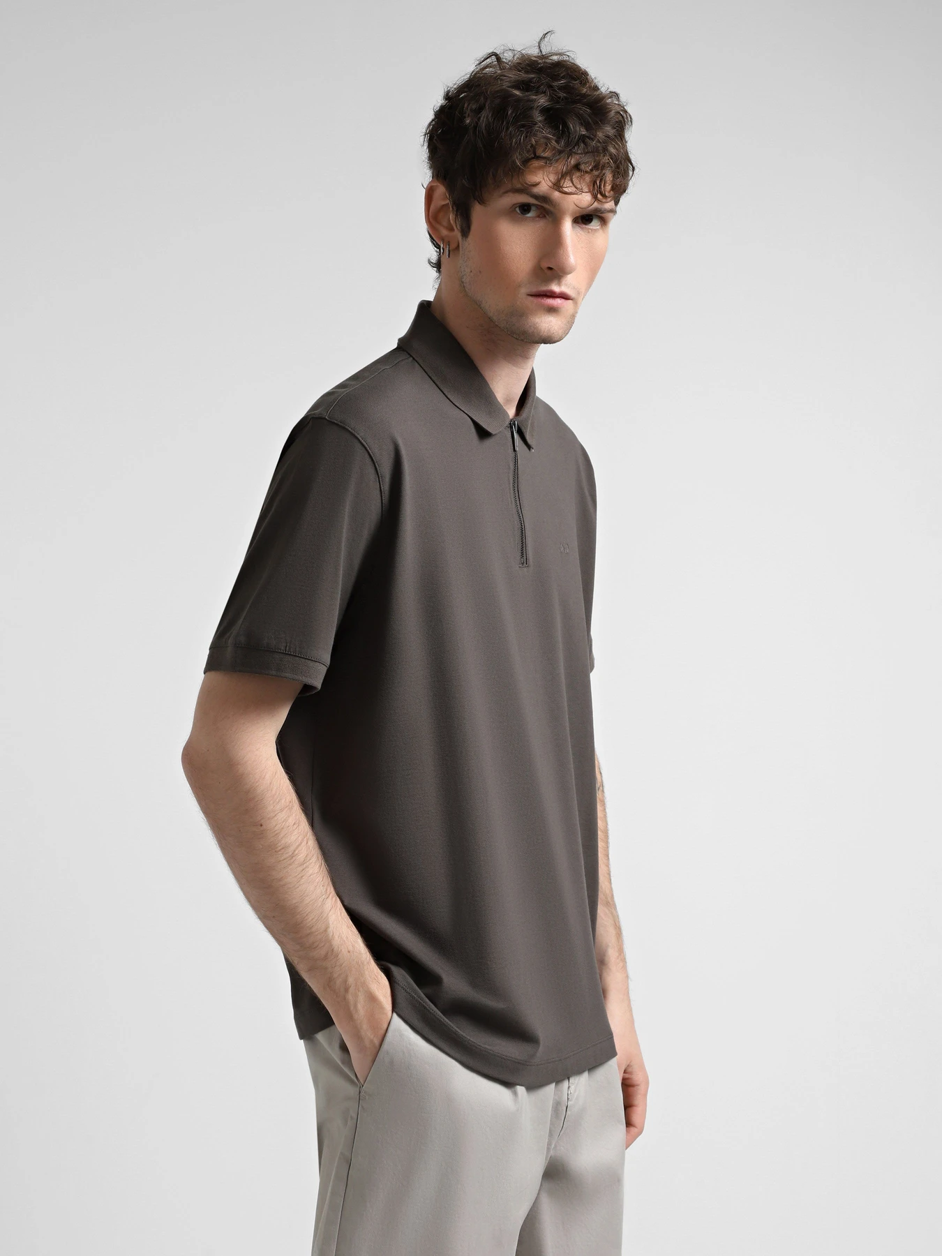 Футболки и поло Armani Exchange модель 6DZFHG-ZJXHZ-1897 Футболки и поло Armani Exchange модель 6DZFHG-ZJXHZ-1897 Фото