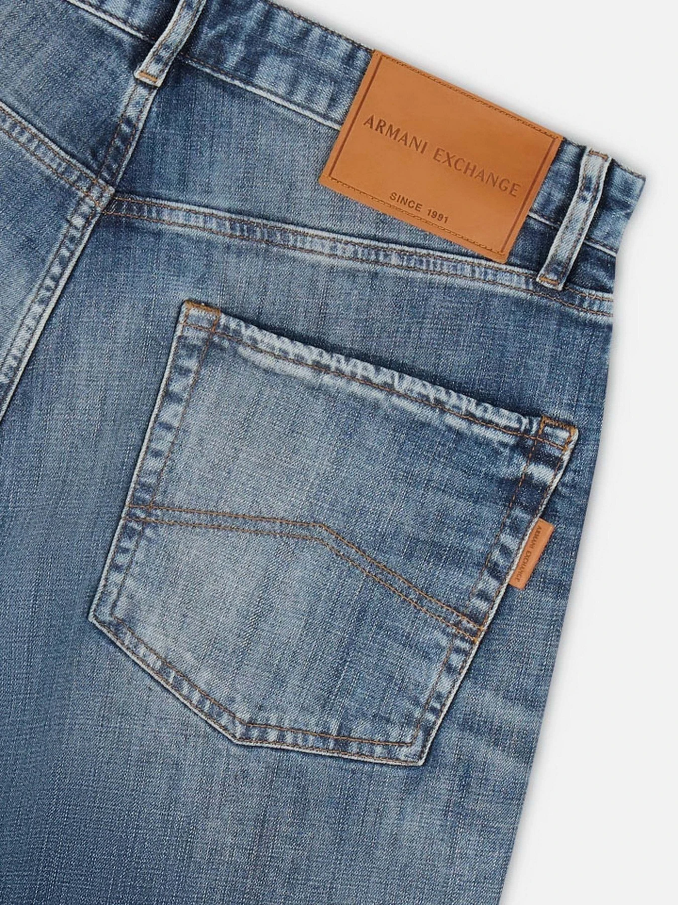 Джинсы Armani Exchange модель 6DZJ82-Z1TUZ-1500 Фото