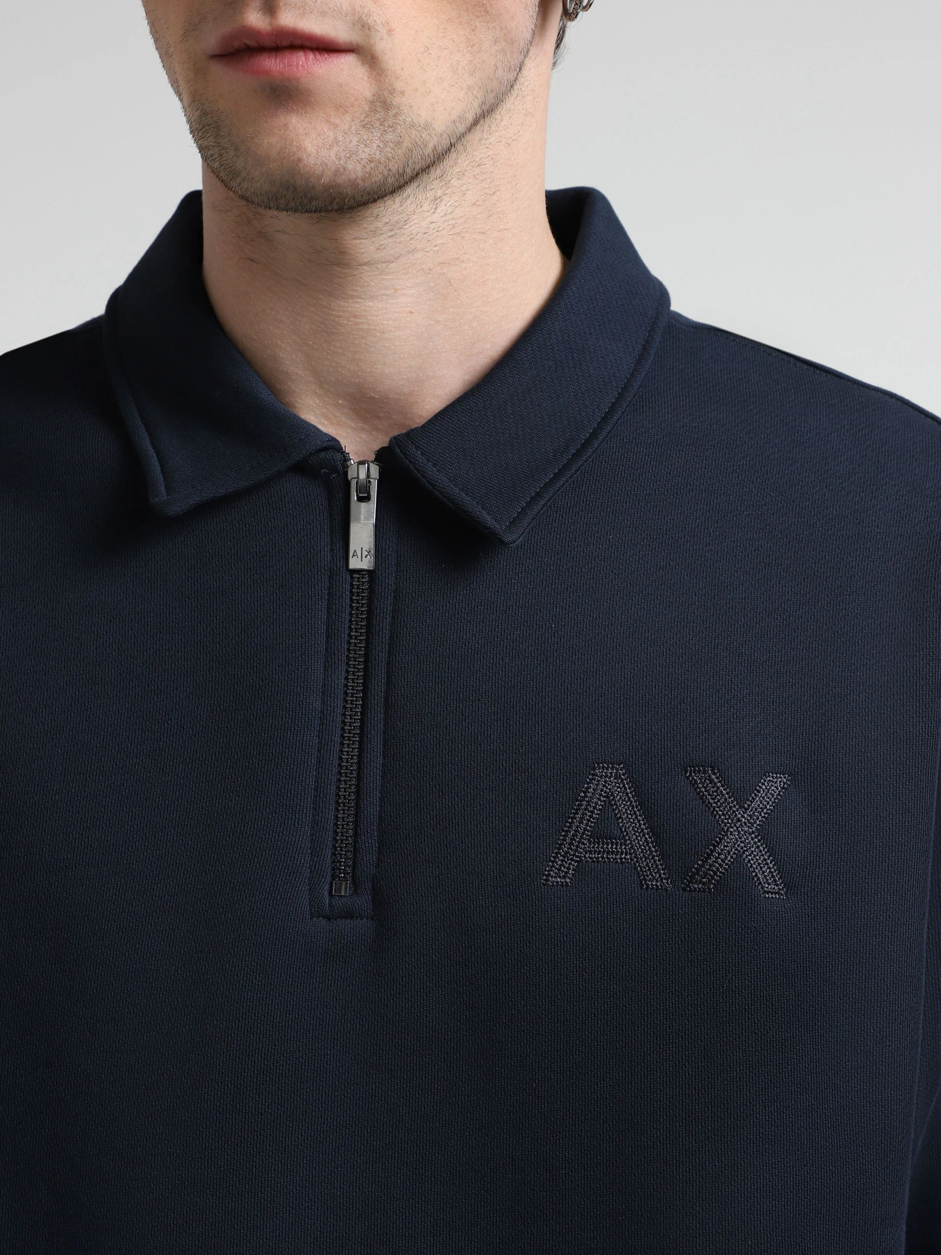 Худі та світшоти Armani Exchange модель 6DZMAB-ZJKAZ-1510 Худі та світшоти Armani Exchange модель 6DZMAB-ZJKAZ-1510 Фото