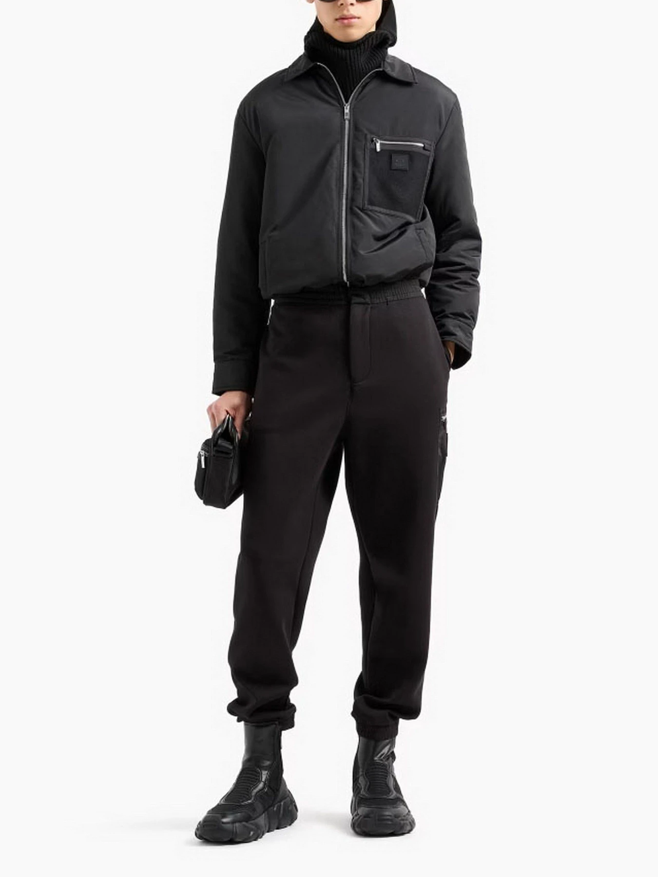 Куртки и дубленки Armani Exchange модель XM000031-AF10323-UC001 Куртки и дубленки Armani Exchange модель XM000031-AF10323-UC001 Фото