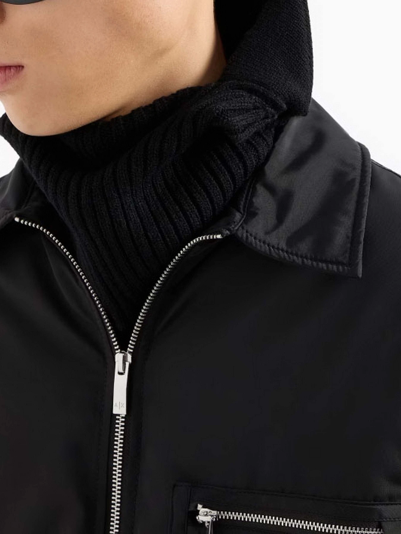 Куртки и дубленки Armani Exchange модель XM000031-AF10323-UC001 Куртки и дубленки Armani Exchange модель XM000031-AF10323-UC001 Фото