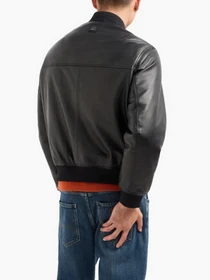Куртки и дубленки Armani Exchange Black Edition модель XM000104-AF10500-UC001 Фото