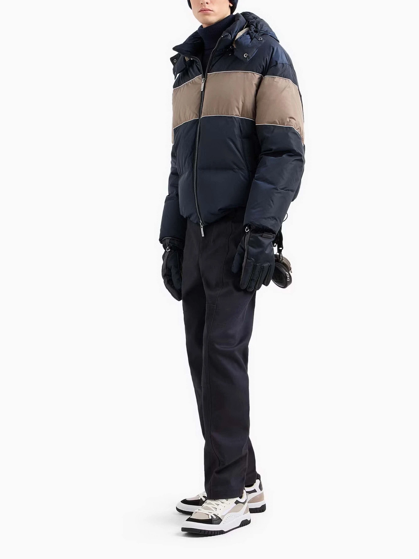 Куртки и дубленки Armani Exchange модель 6DZB27-ZN4XZ-1510 Куртки и дубленки Armani Exchange модель 6DZB27-ZN4XZ-1510 Фото