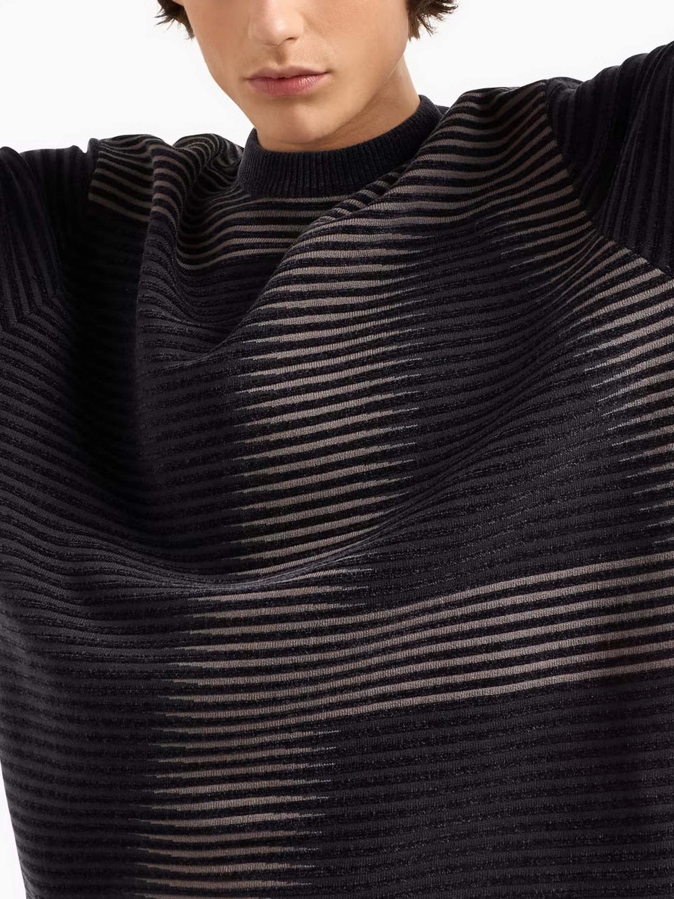 Свитры и кардиганы Armani Exchange модель 6DZM2P-ZM4PZ-1510 Фото