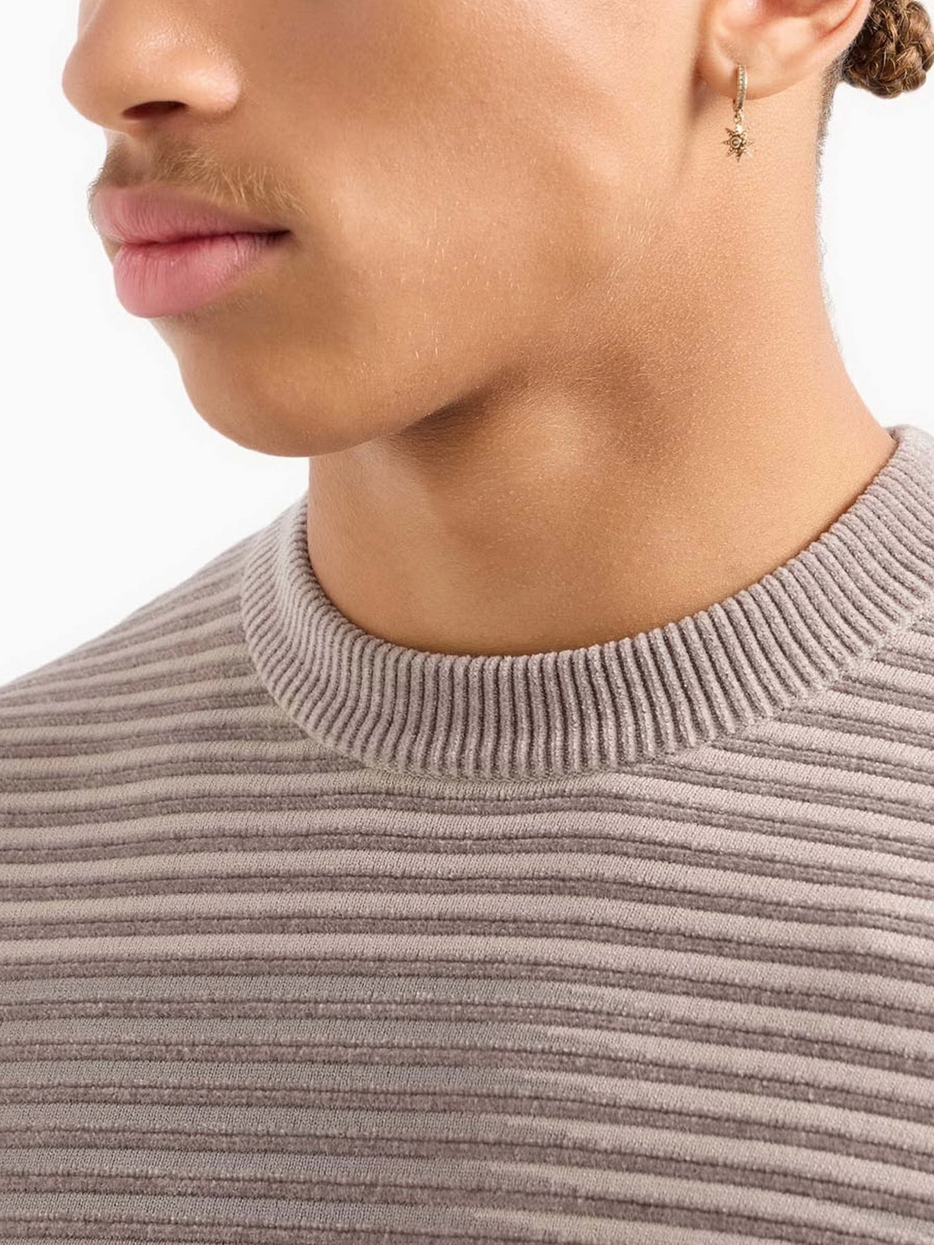Светри та кардигани Armani Exchange модель 6DZM2P-ZM4PZ-17AC Светри та кардигани Armani Exchange модель 6DZM2P-ZM4PZ-17AC Фото