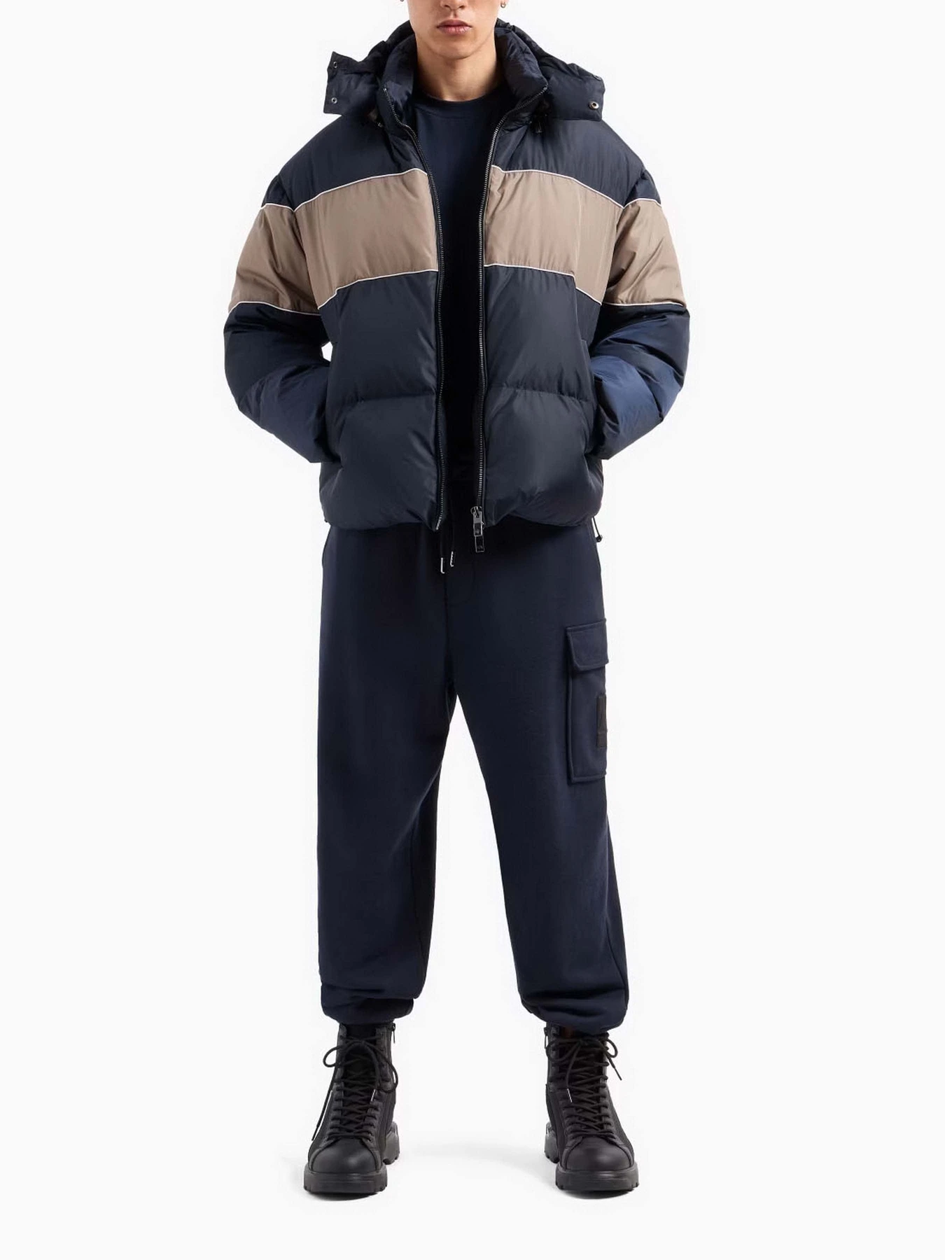 Брюки Armani Exchange модель 6DZPJH-ZJ4XZ-1510 Брюки Armani Exchange модель 6DZPJH-ZJ4XZ-1510 Фото